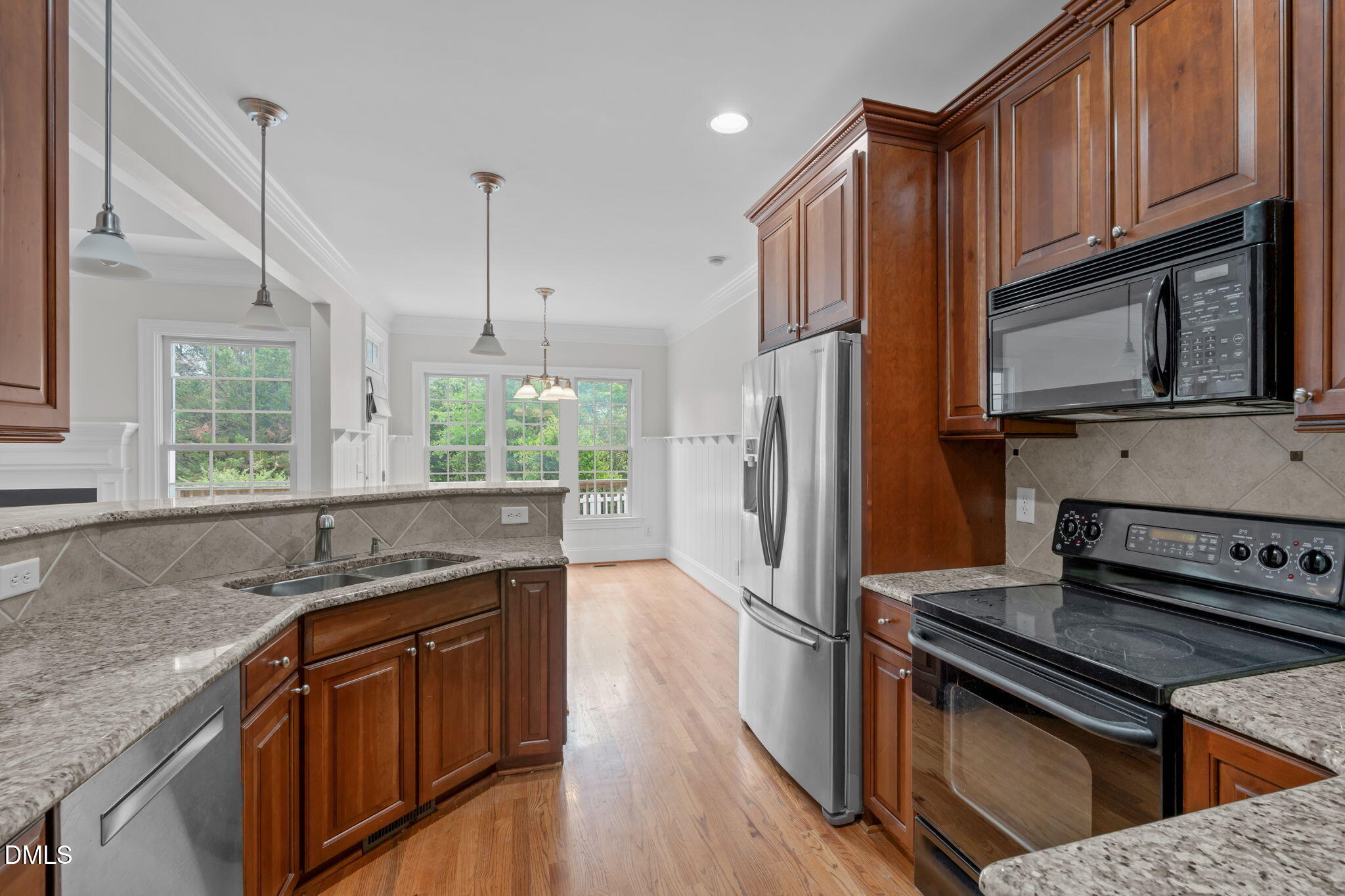 2728 Snowy Meadow Court Property Photo 15