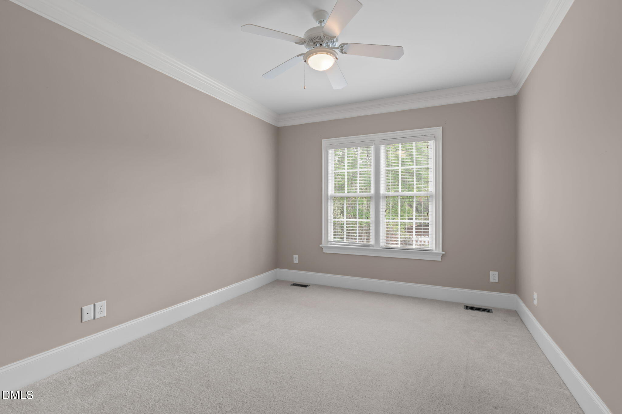 2728 Snowy Meadow Court Property Photo 17