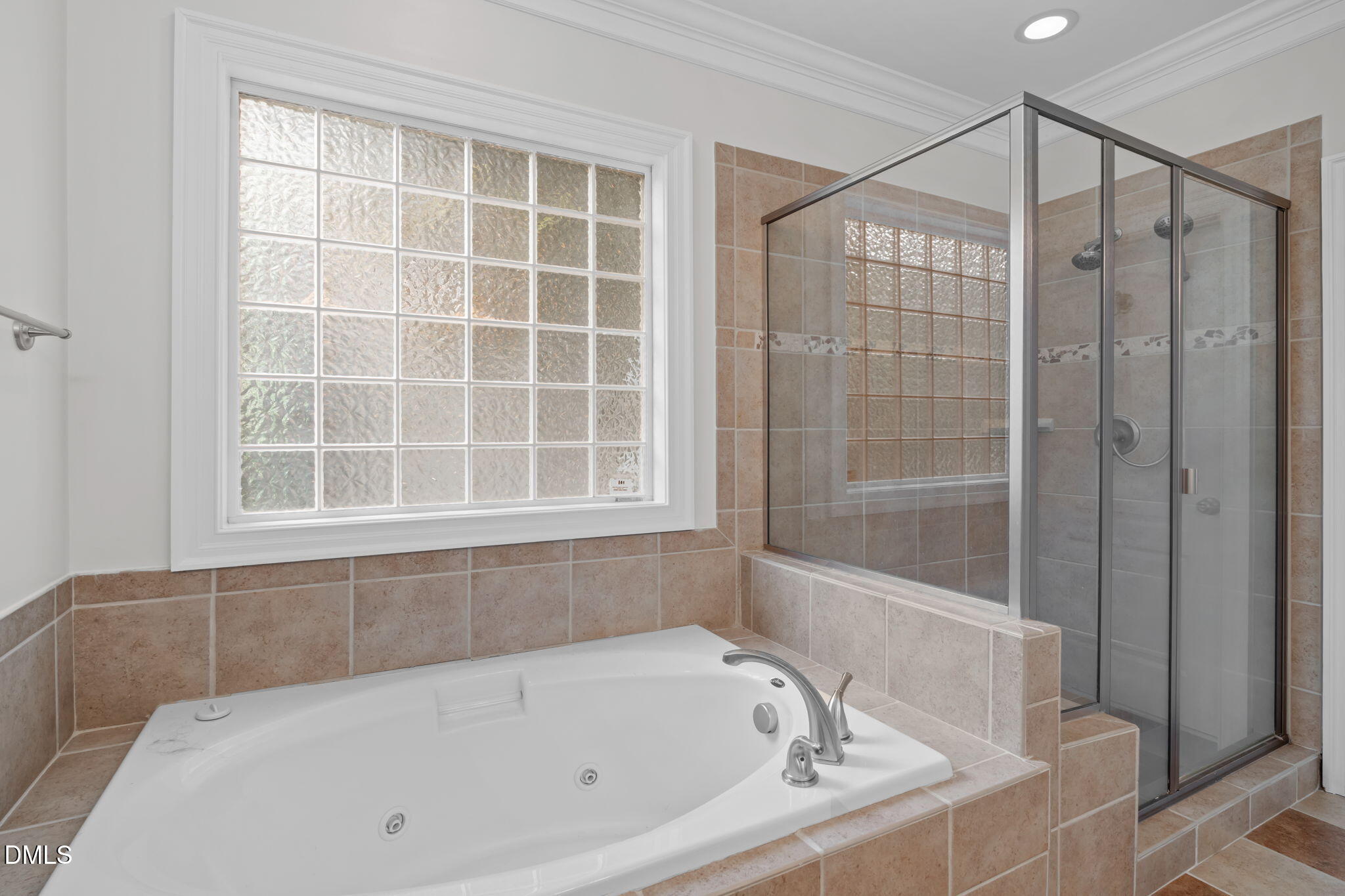 2728 Snowy Meadow Court Property Photo 25