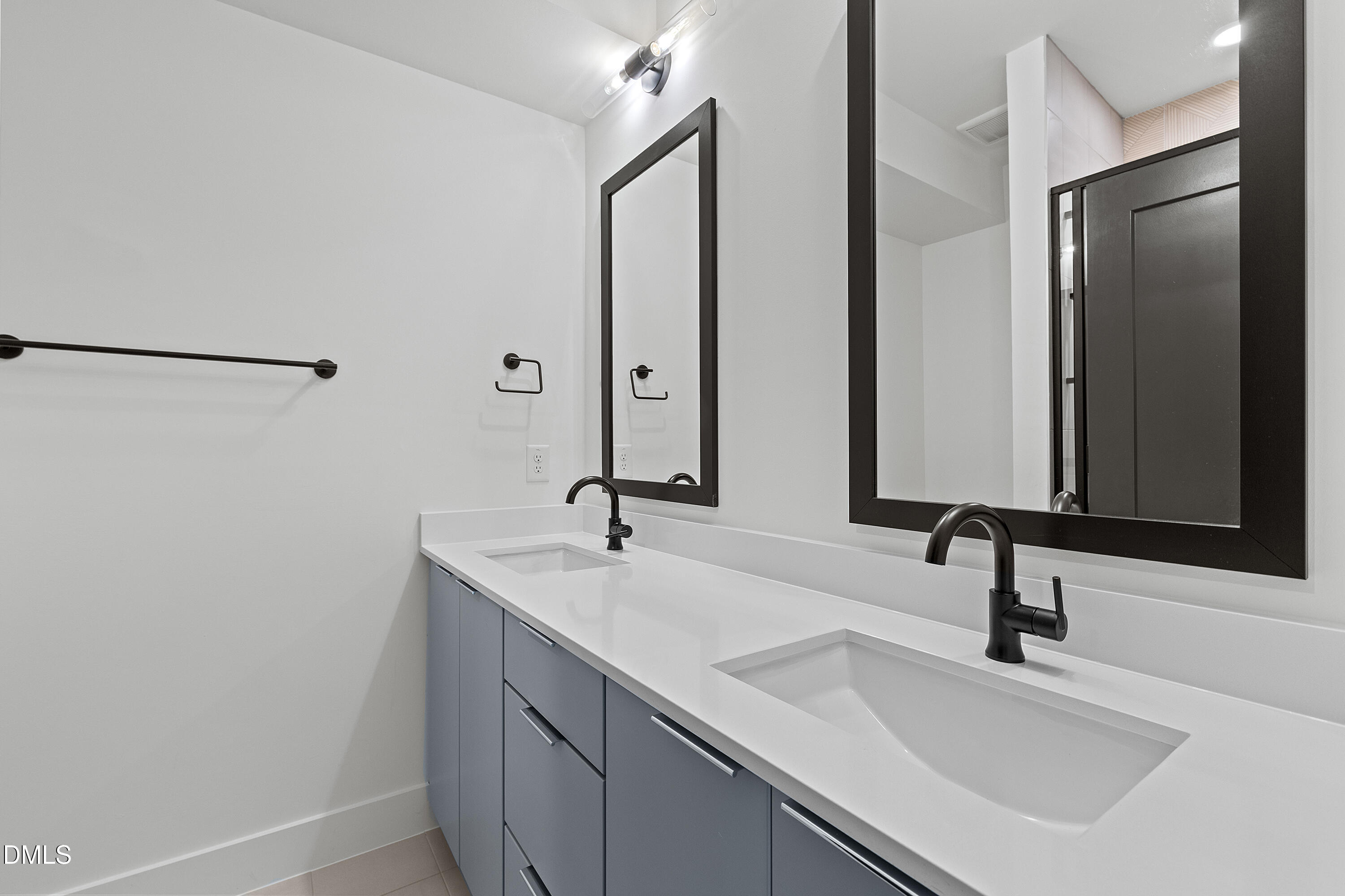 512 Gordon Street 202 Property Photo 15