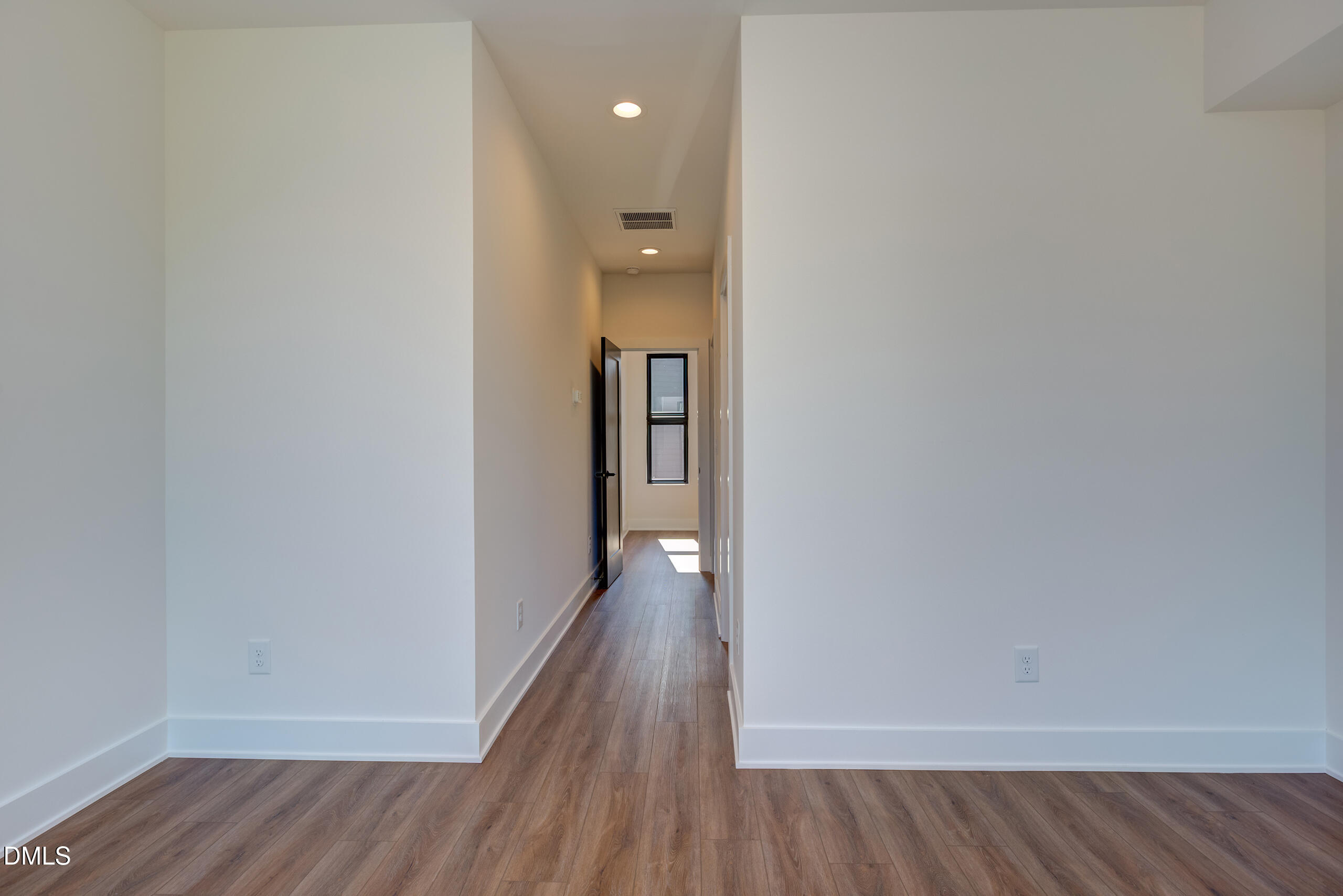 512 Gordon Street 202 Property Photo 18