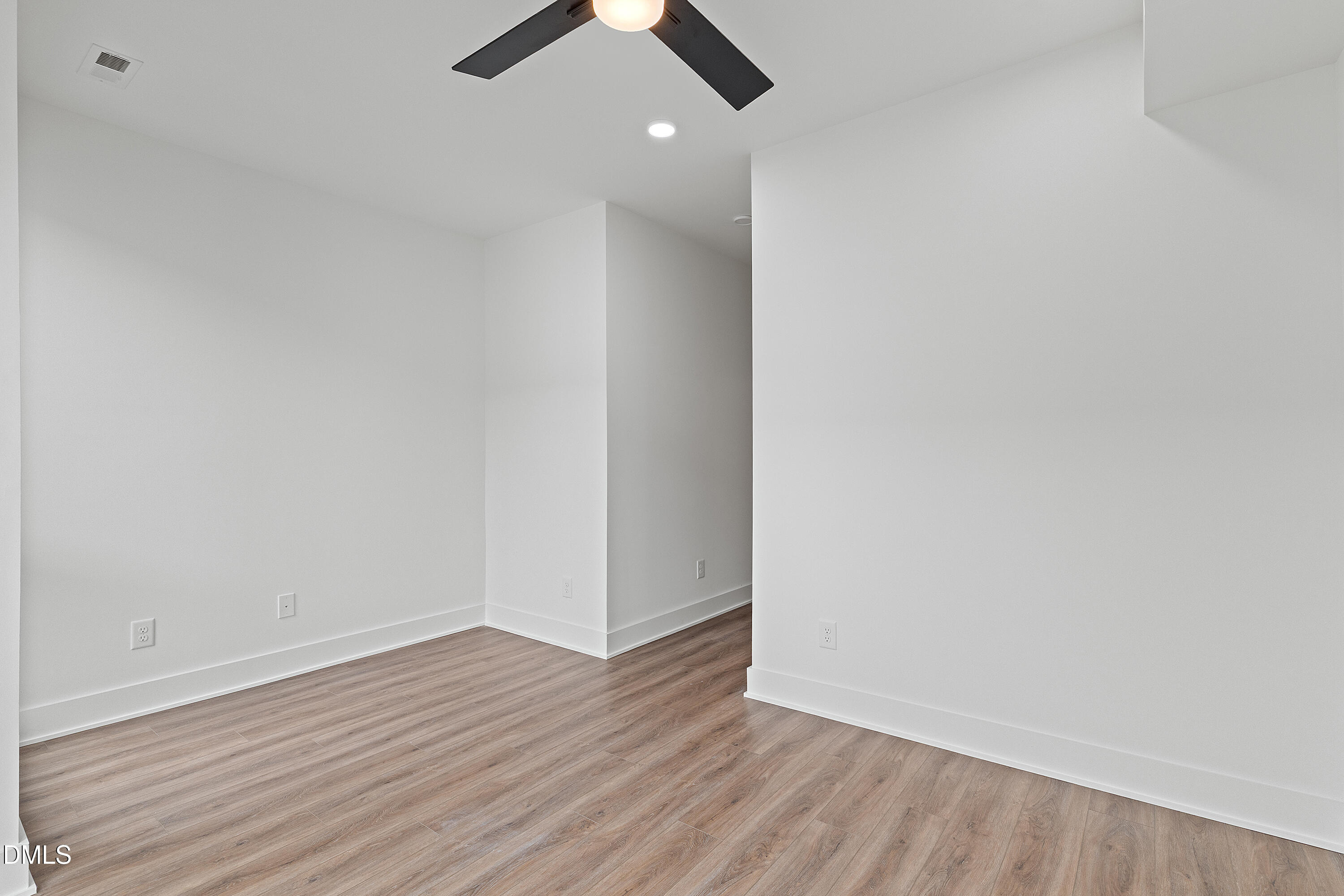 512 Gordon Street 202 Property Photo 19