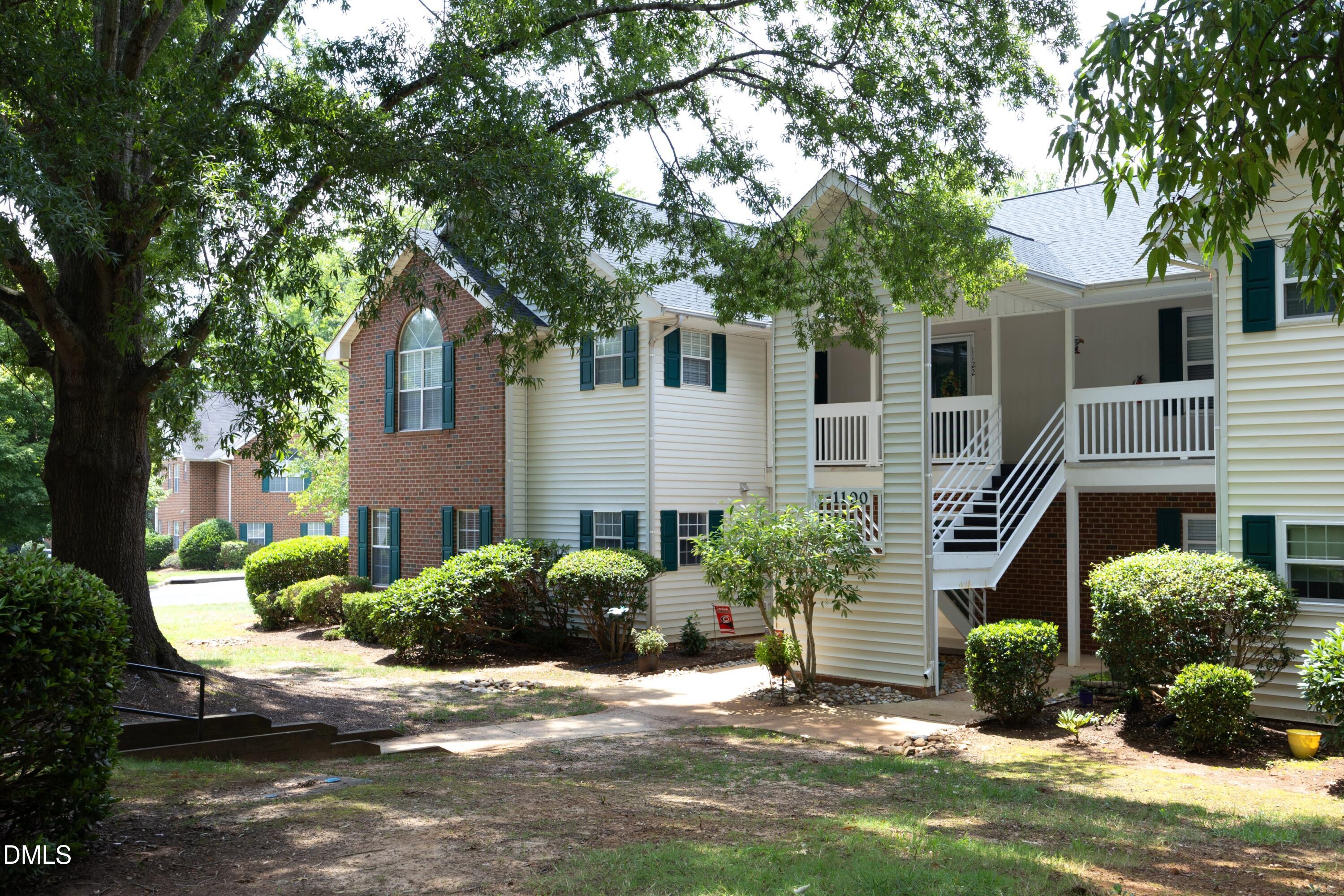 1112 Renshaw Court Property Photo 1
