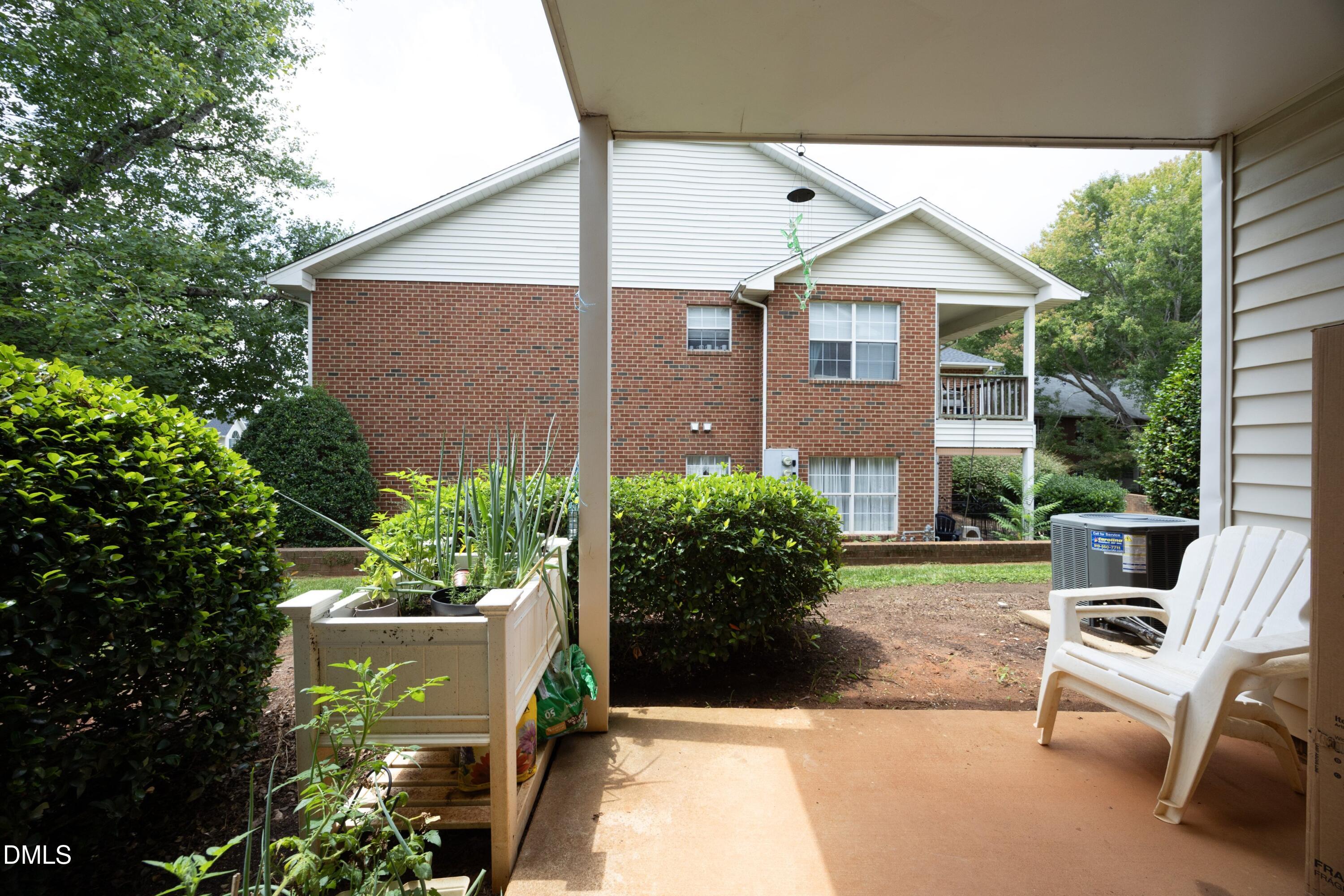 1112 Renshaw Court Property Photo 22