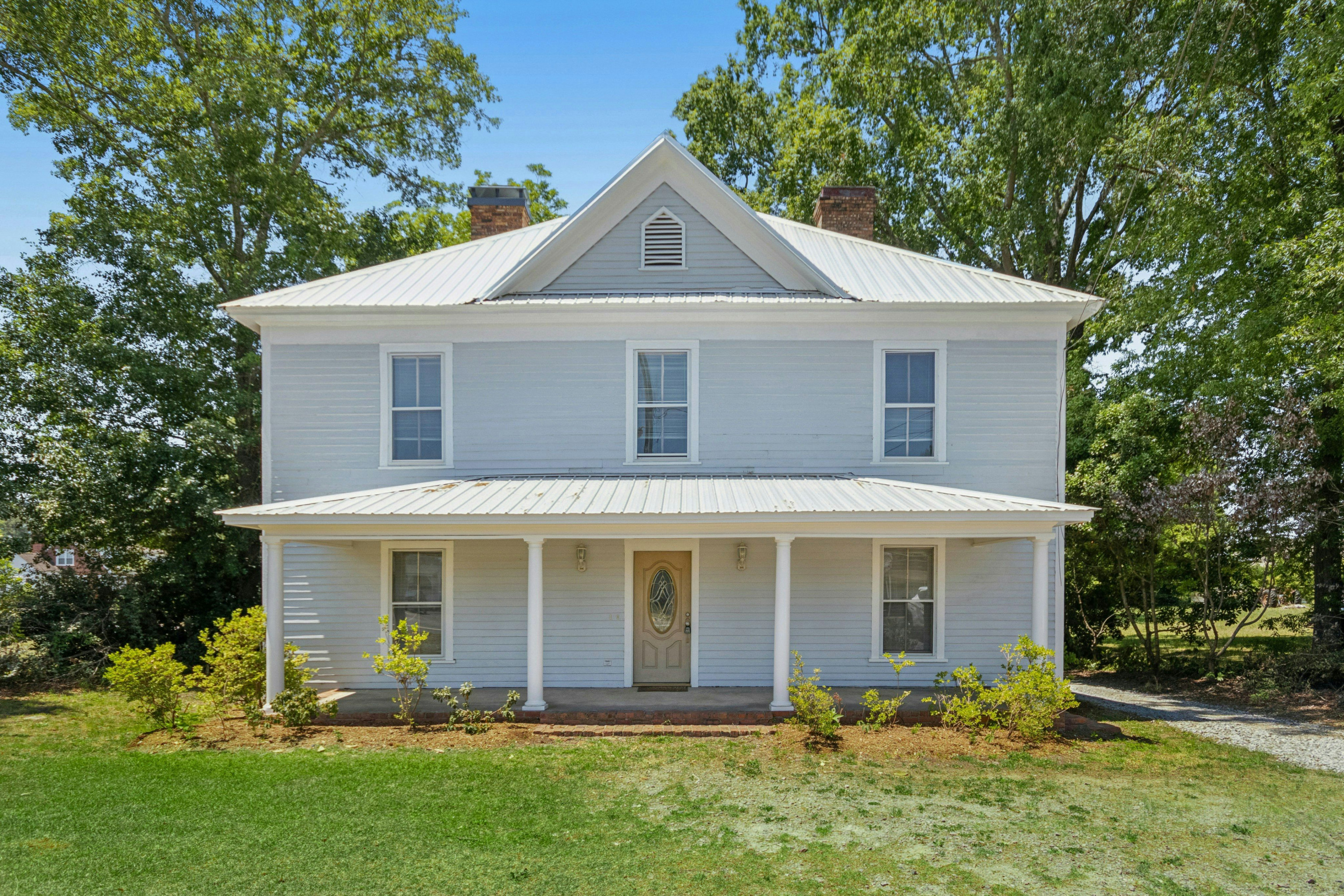 145 S Main Street Property Photo 1