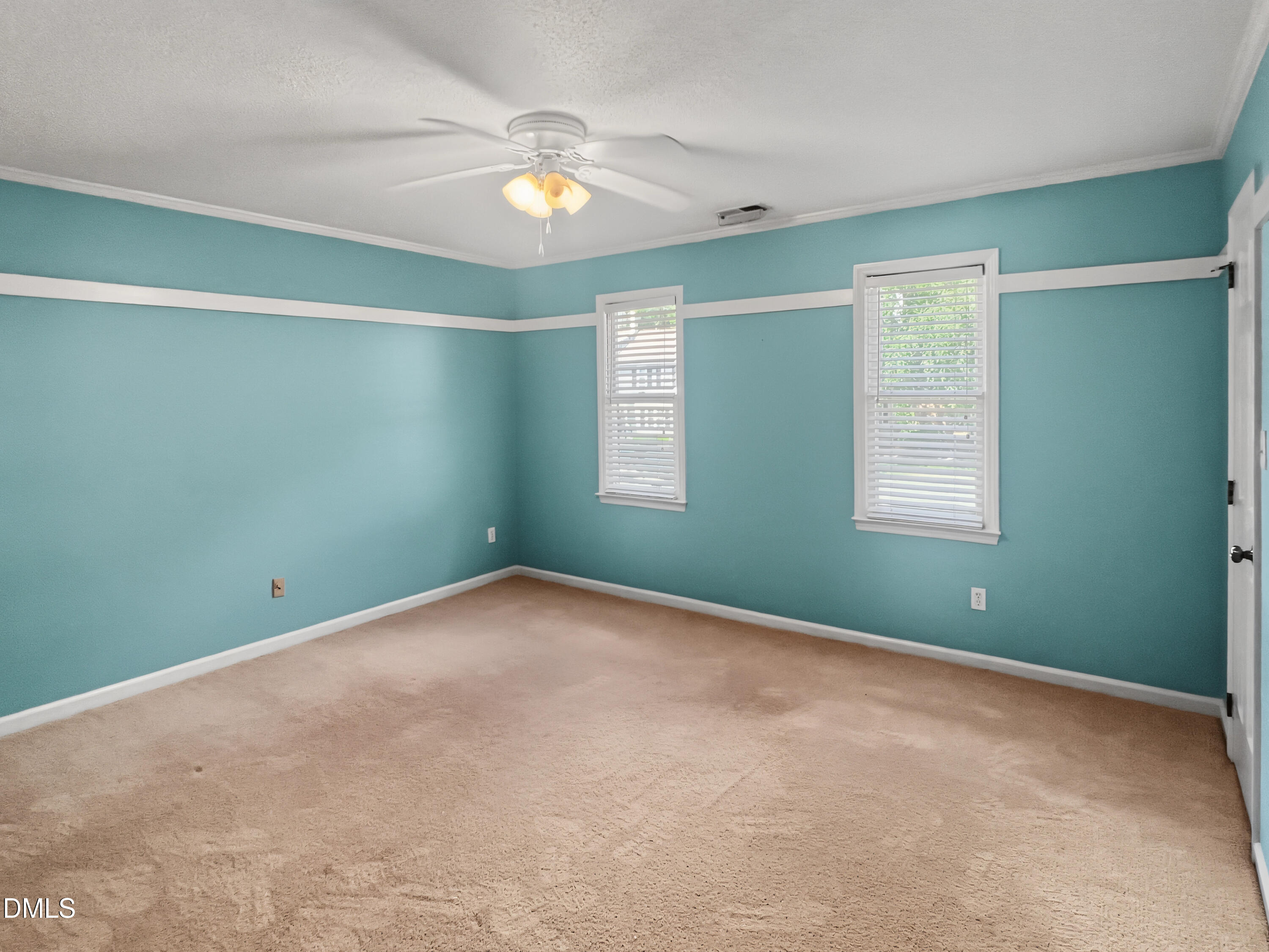 6749 Chauncey Drive Property Photo 9