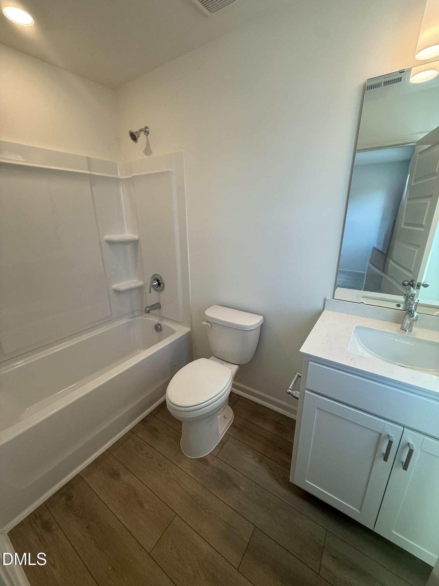 2109 Oakdale Drive Property Photo 9