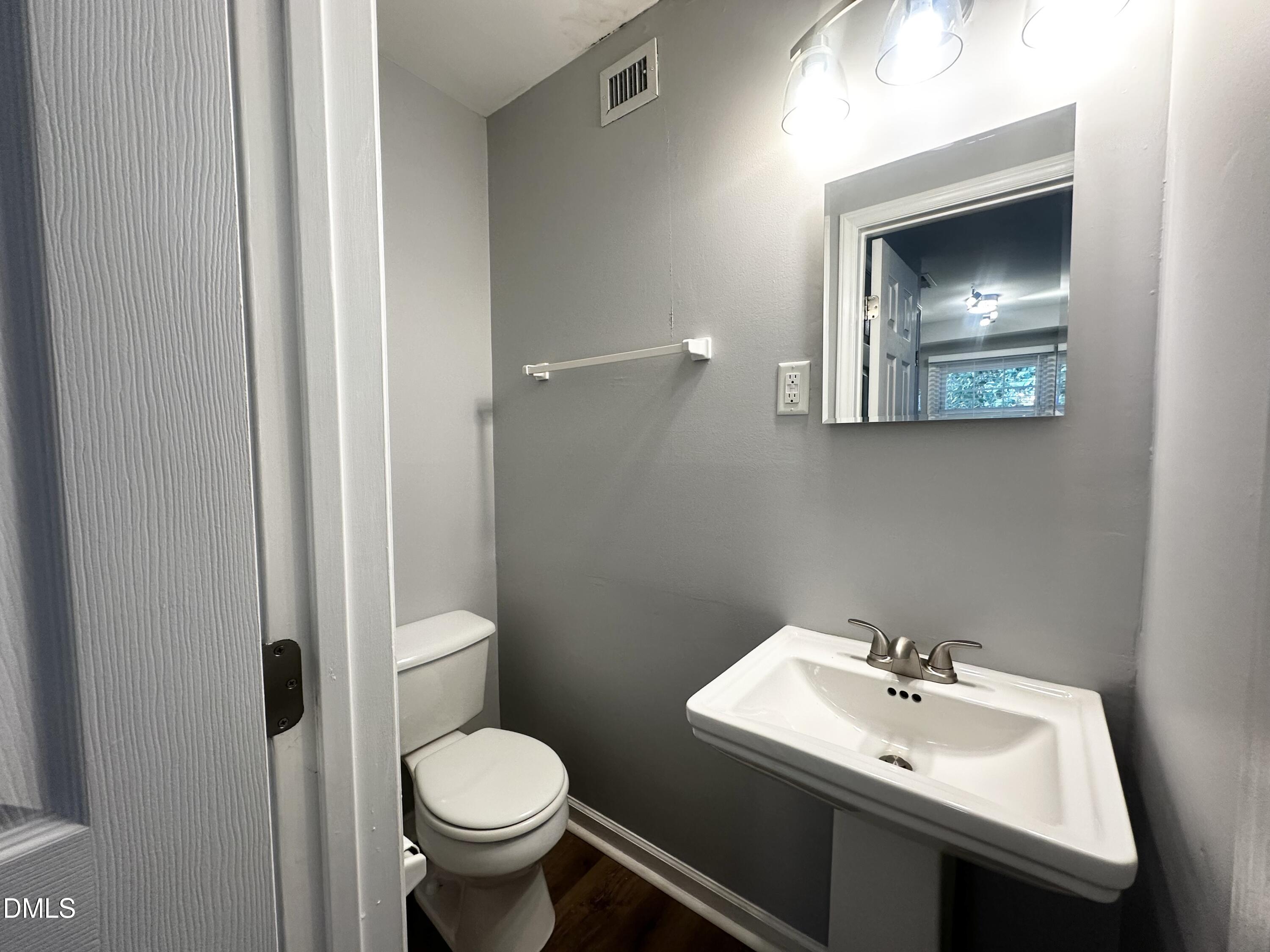 4808 Blue Bird Court D Property Photo 9