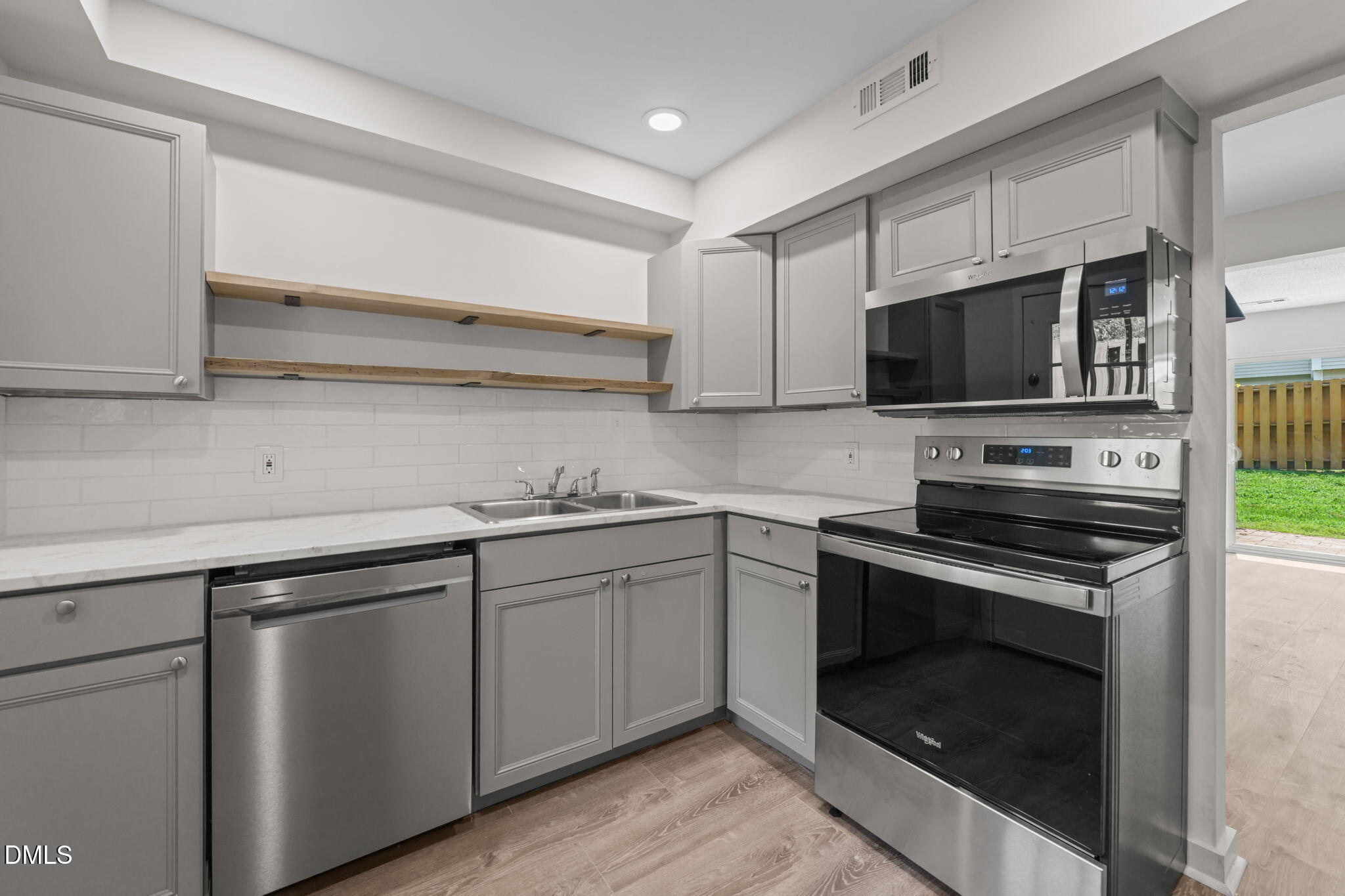 220 Elizabeth Street Apt E4 Property Photo 1