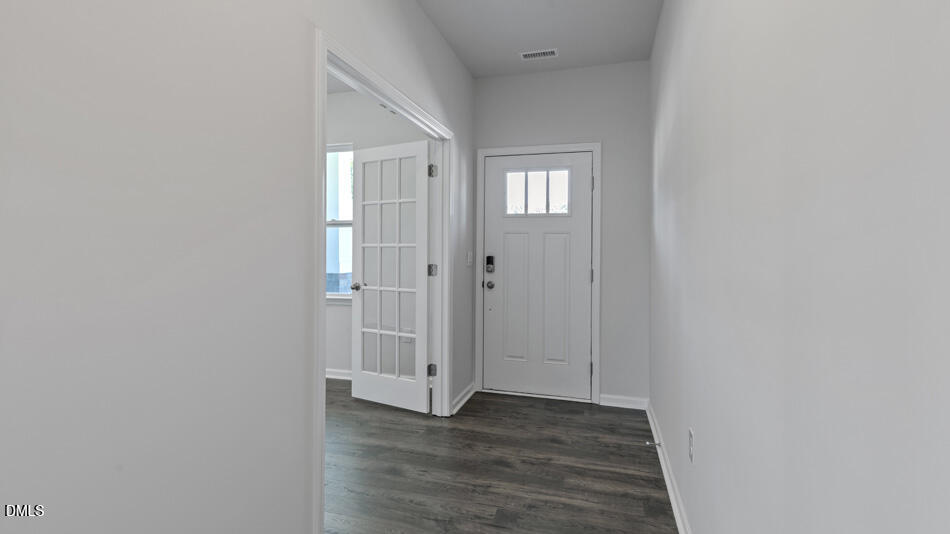 208 Saddle Mare Street Property Photo 2