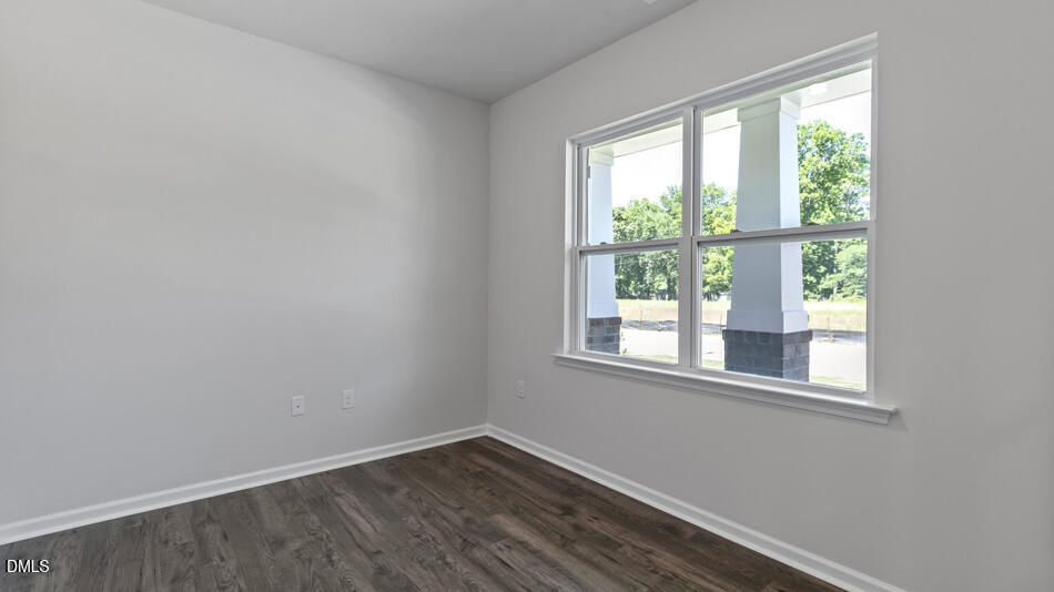 208 Saddle Mare Street Property Photo 4