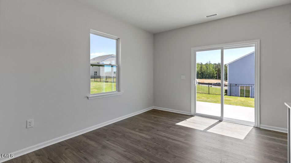 208 Saddle Mare Street Property Photo 15