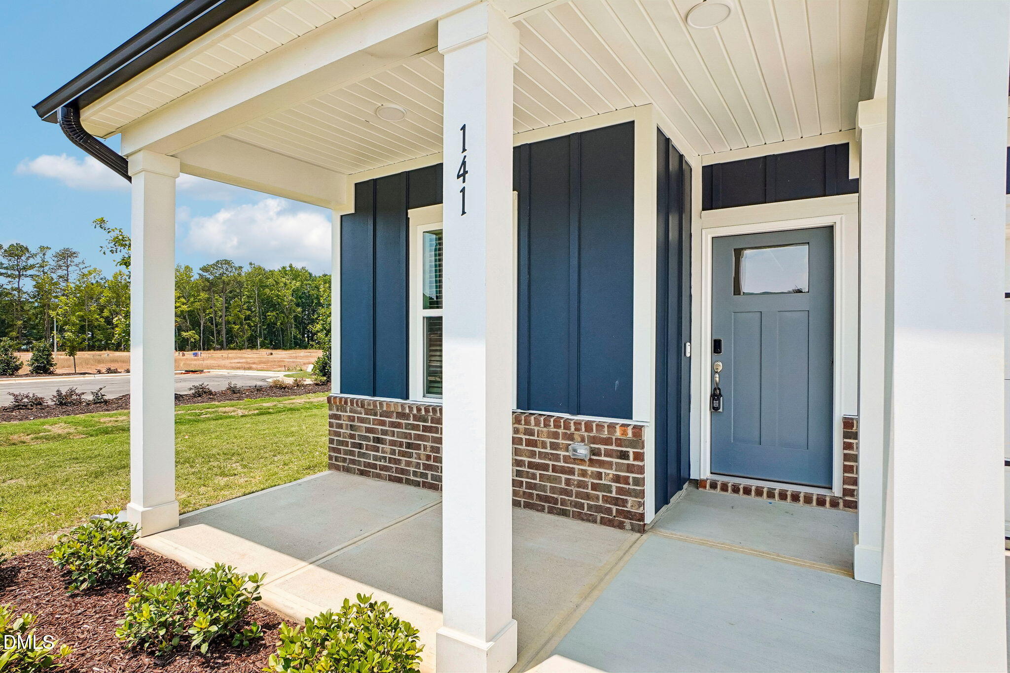 141 Gilded Eagle Avenue Property Photo 4