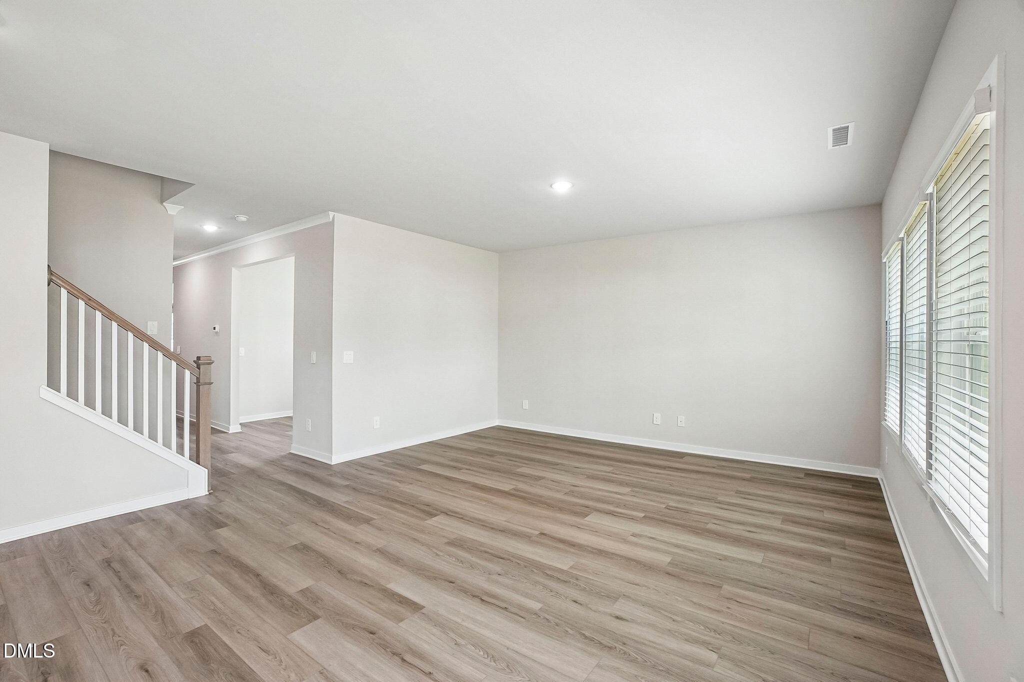 141 Gilded Eagle Avenue Property Photo 6