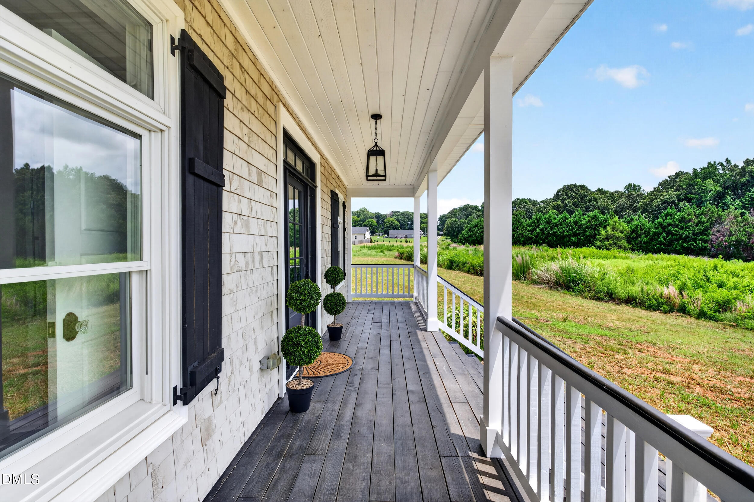 2428 Glade Road Property Photo 8