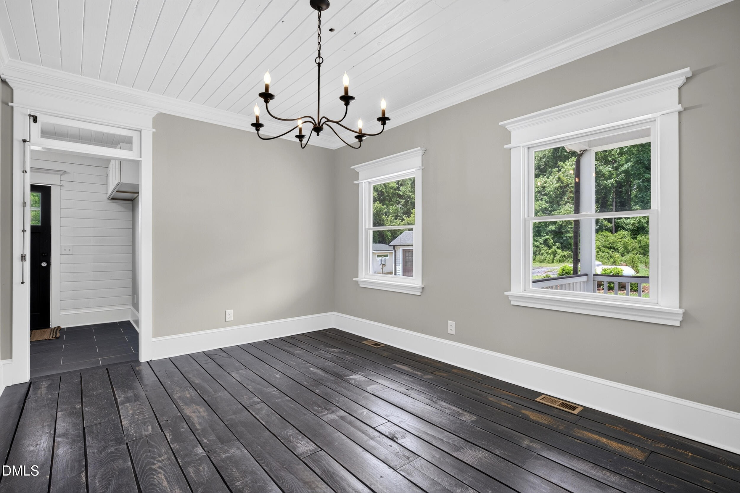 2428 Glade Road Property Photo 20