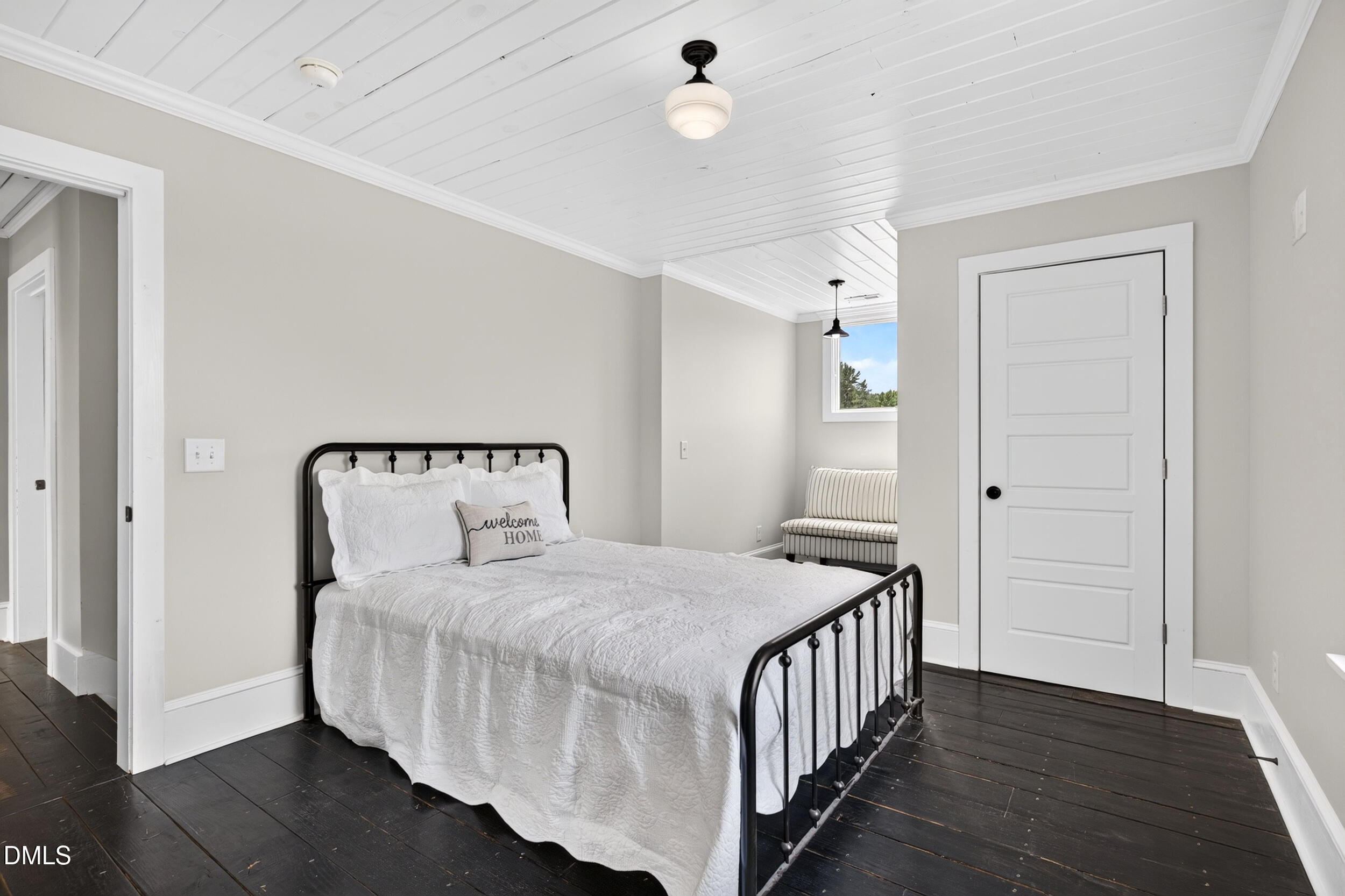 2428 Glade Road Property Photo 26