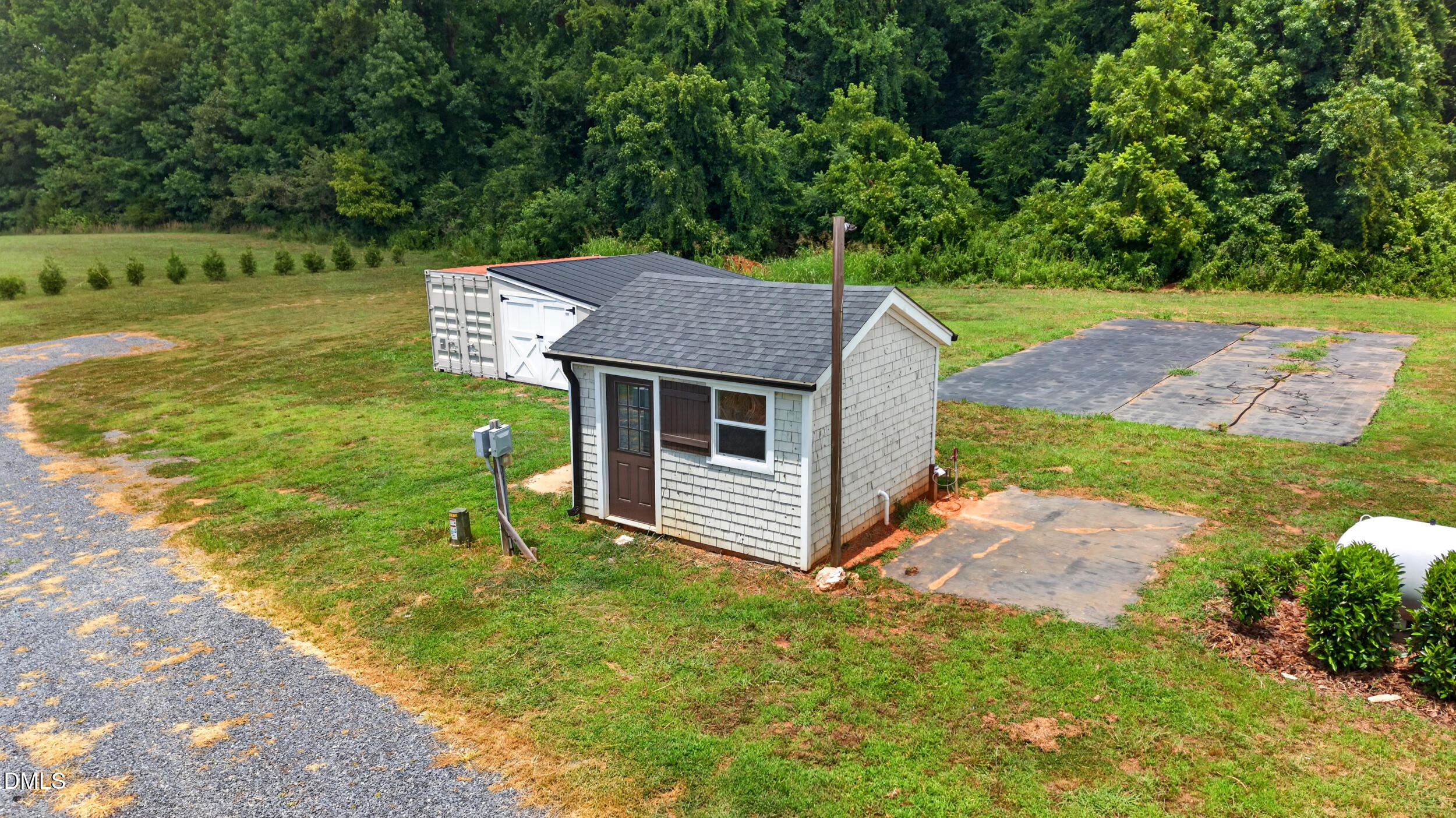 2428 Glade Road Property Photo 38