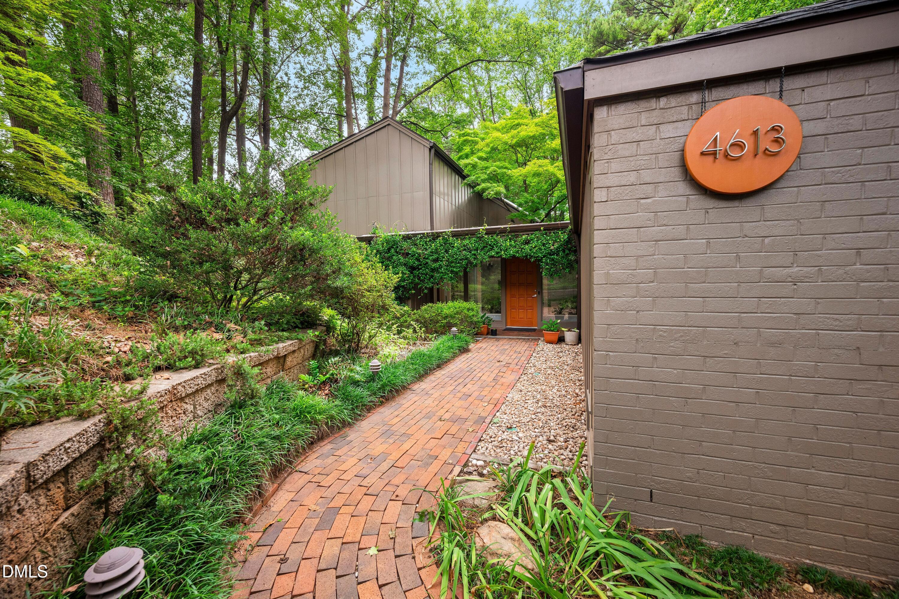 4613 Oak Park Road Property Photo 2