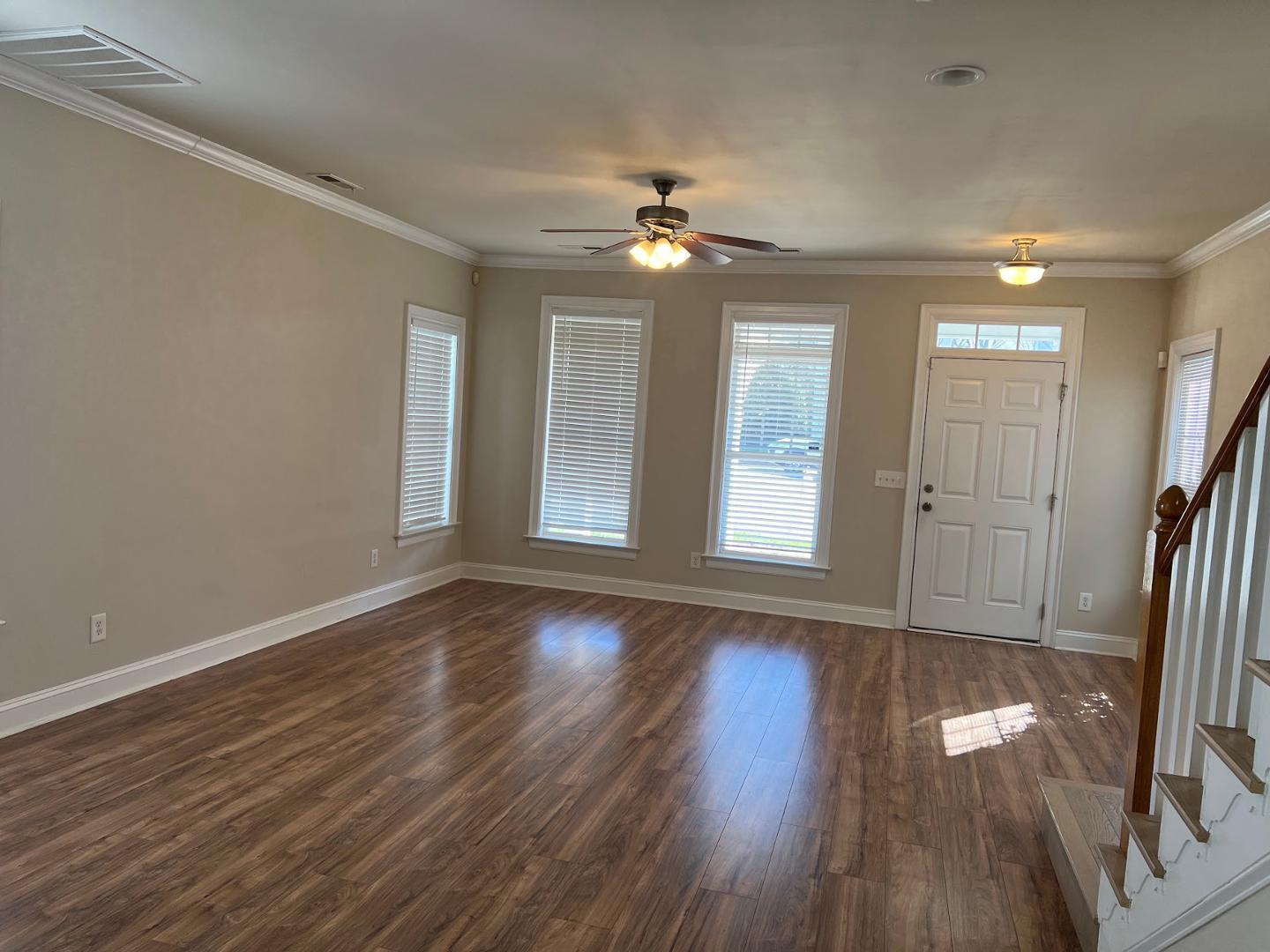 7729 Acc Boulevard Property Photo 10