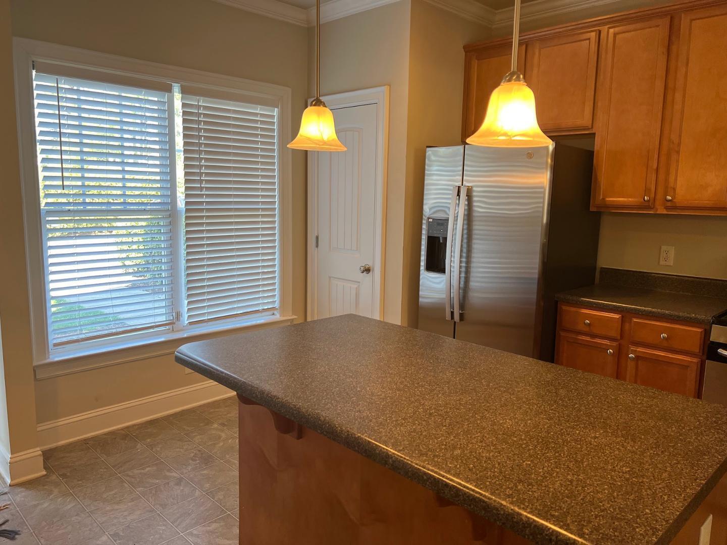 7729 Acc Boulevard Property Photo 18