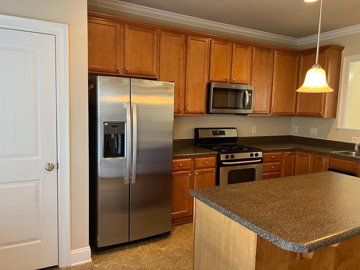 7729 Acc Boulevard Property Photo 20