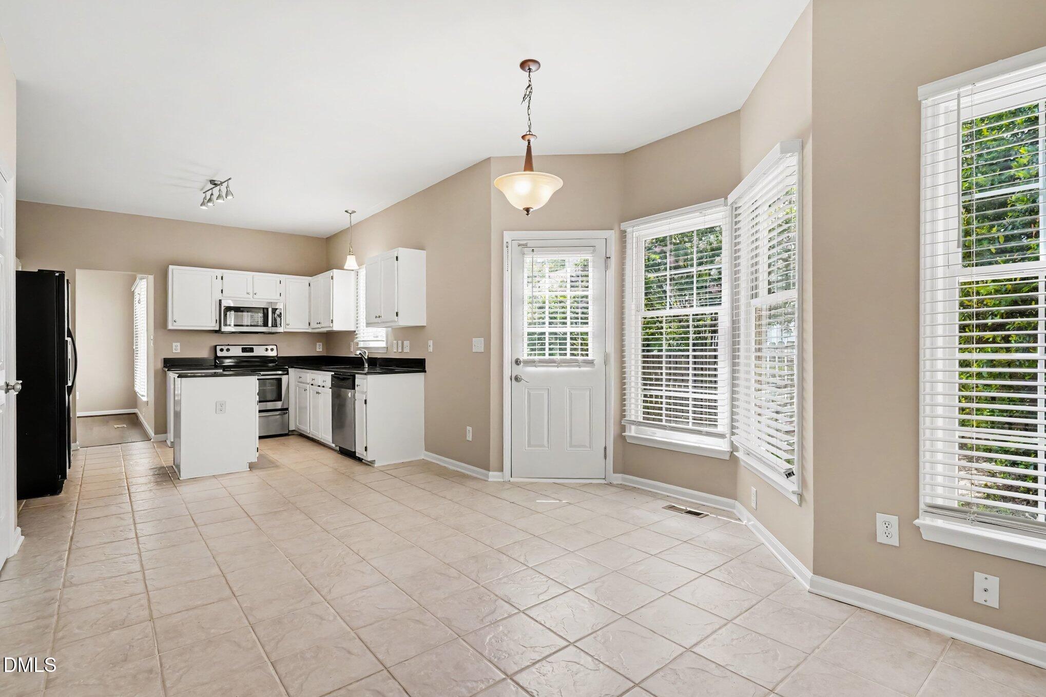 5524 Edgebury Road Property Photo 13
