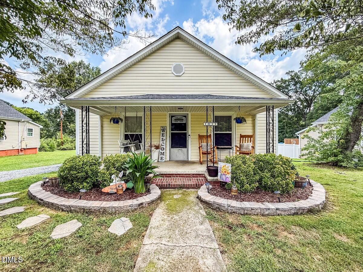 1011 Ava Street Property Photo 1