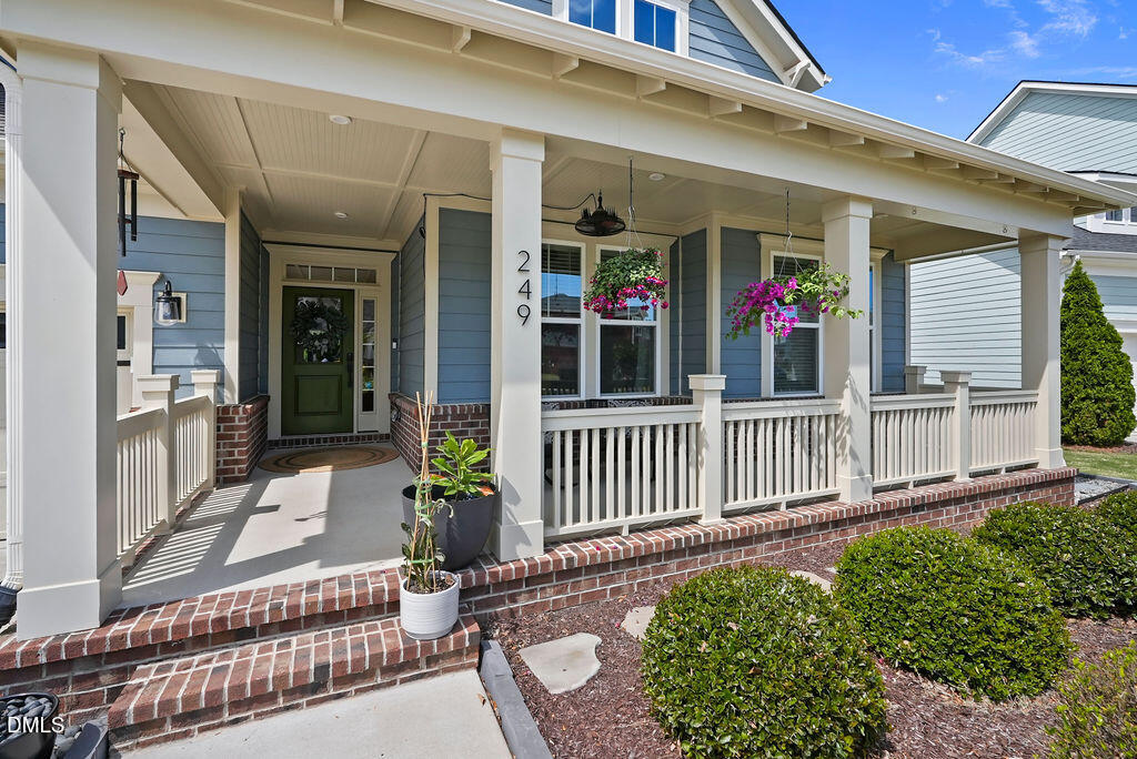 249 Scarlet Tanager Circle Property Photo 1