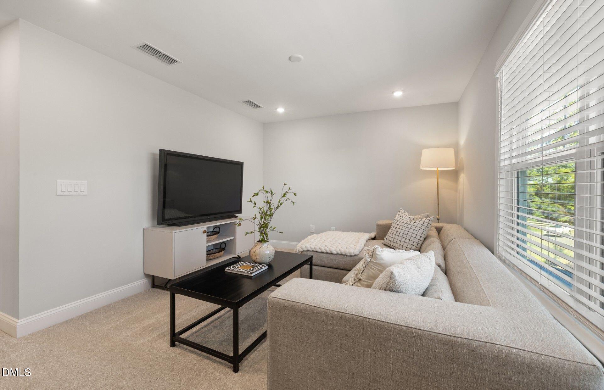 657 Circle Pond Street Property Photo 18