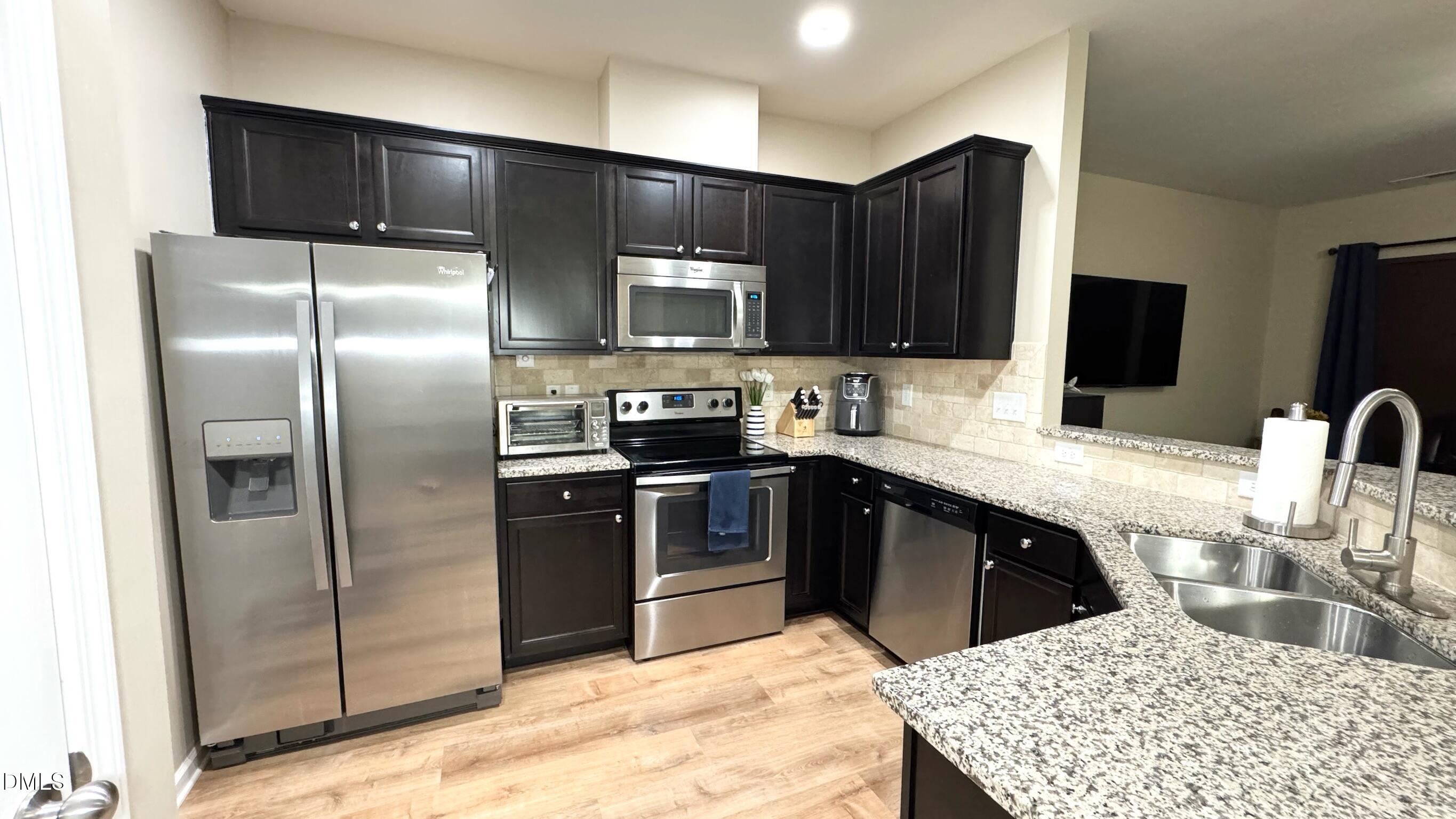 3902 Tresco Crossing Property Photo 7