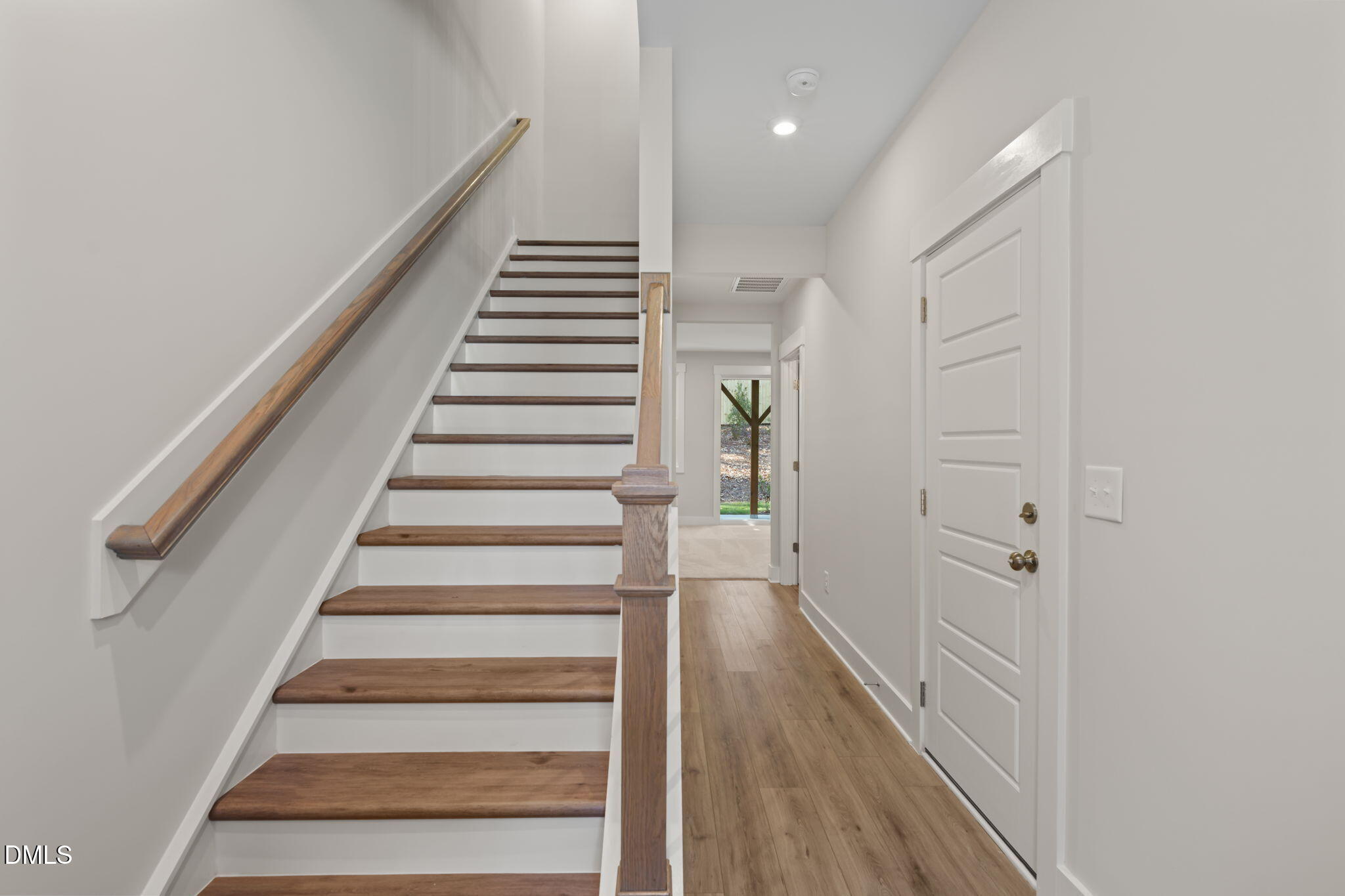 530 Plumleaf Lane Property Photo 2