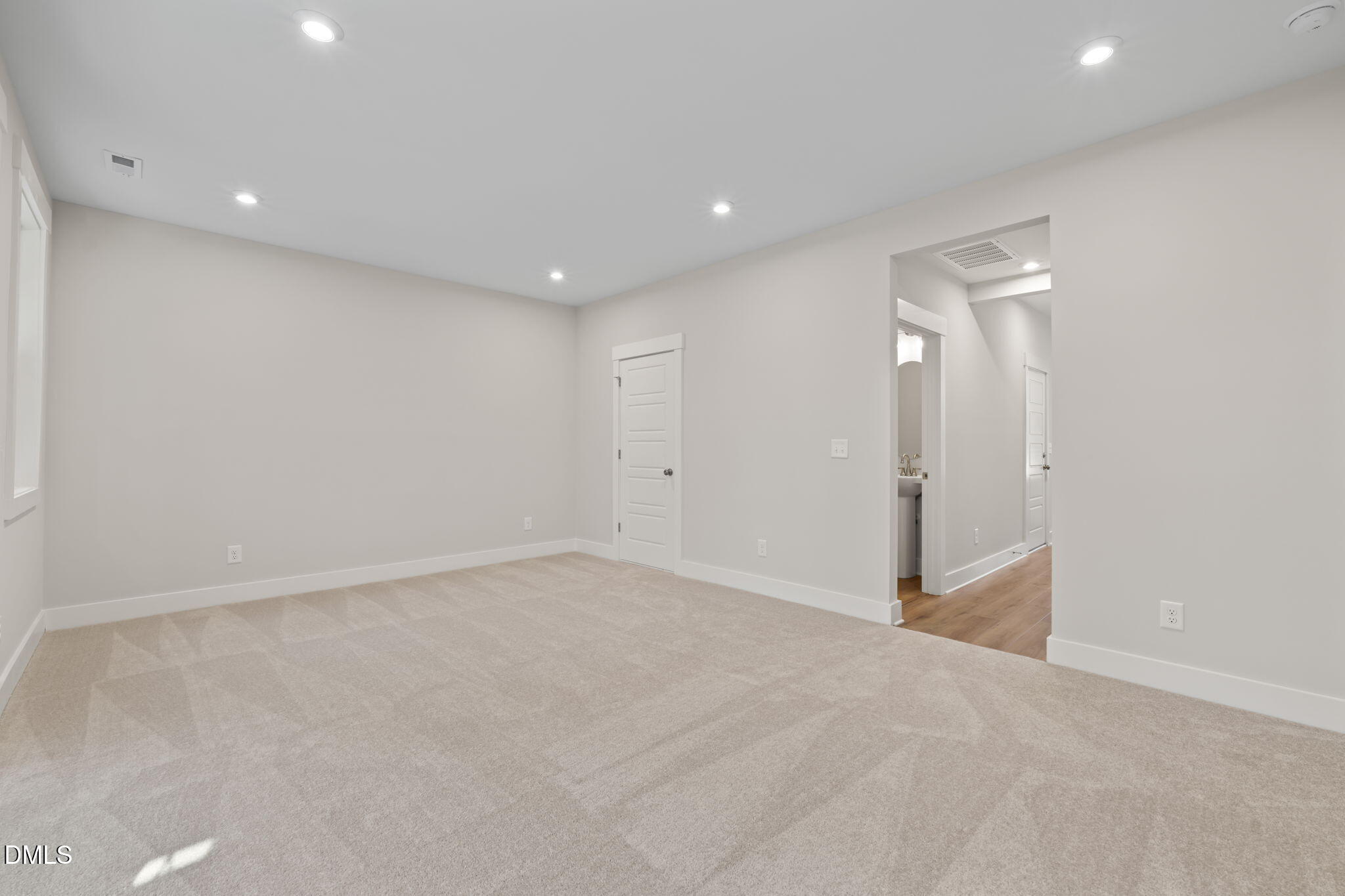 530 Plumleaf Lane Property Photo 4