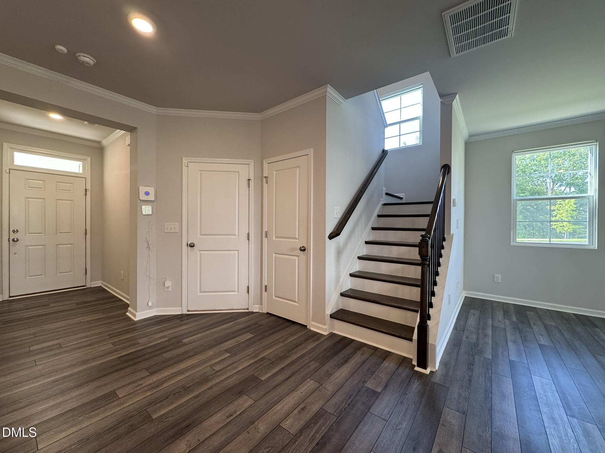 1114 Gemma Drive Property Photo 5