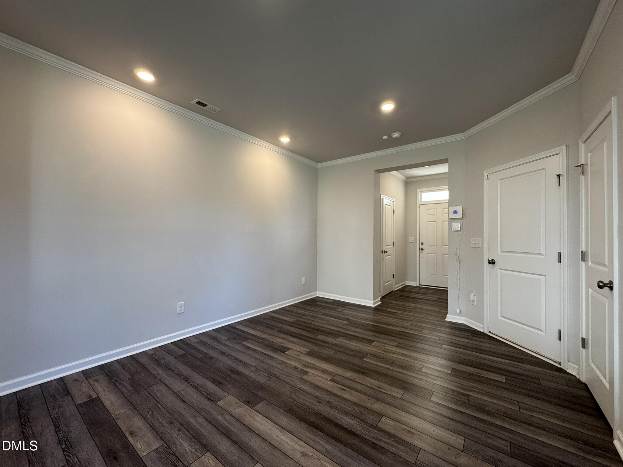 1114 Gemma Drive Property Photo 6