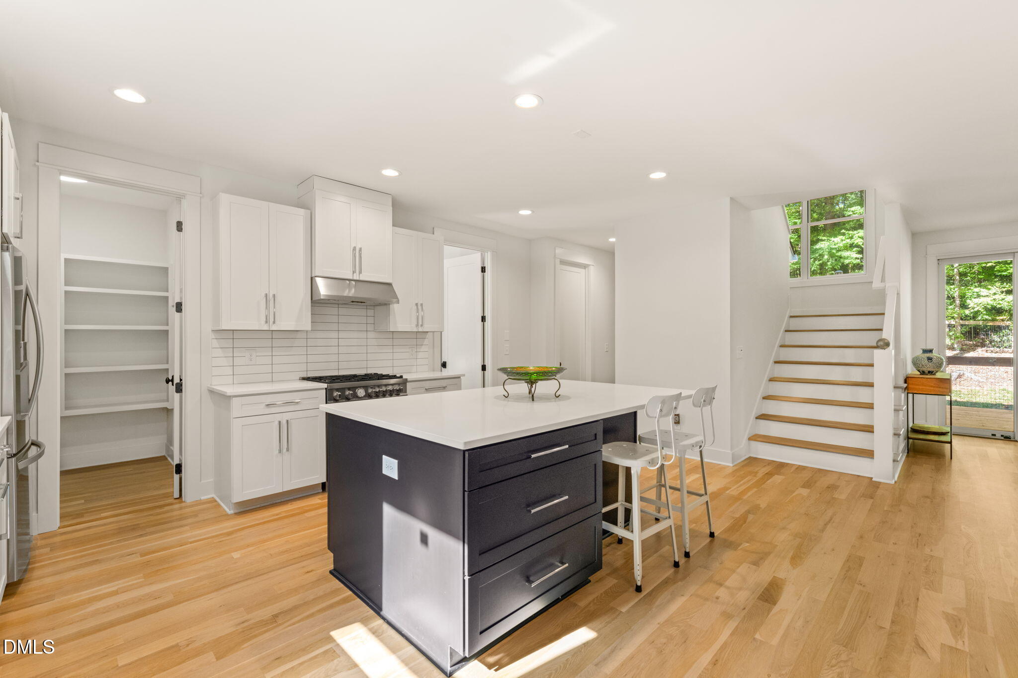 565 Erwin Road Property Photo 12