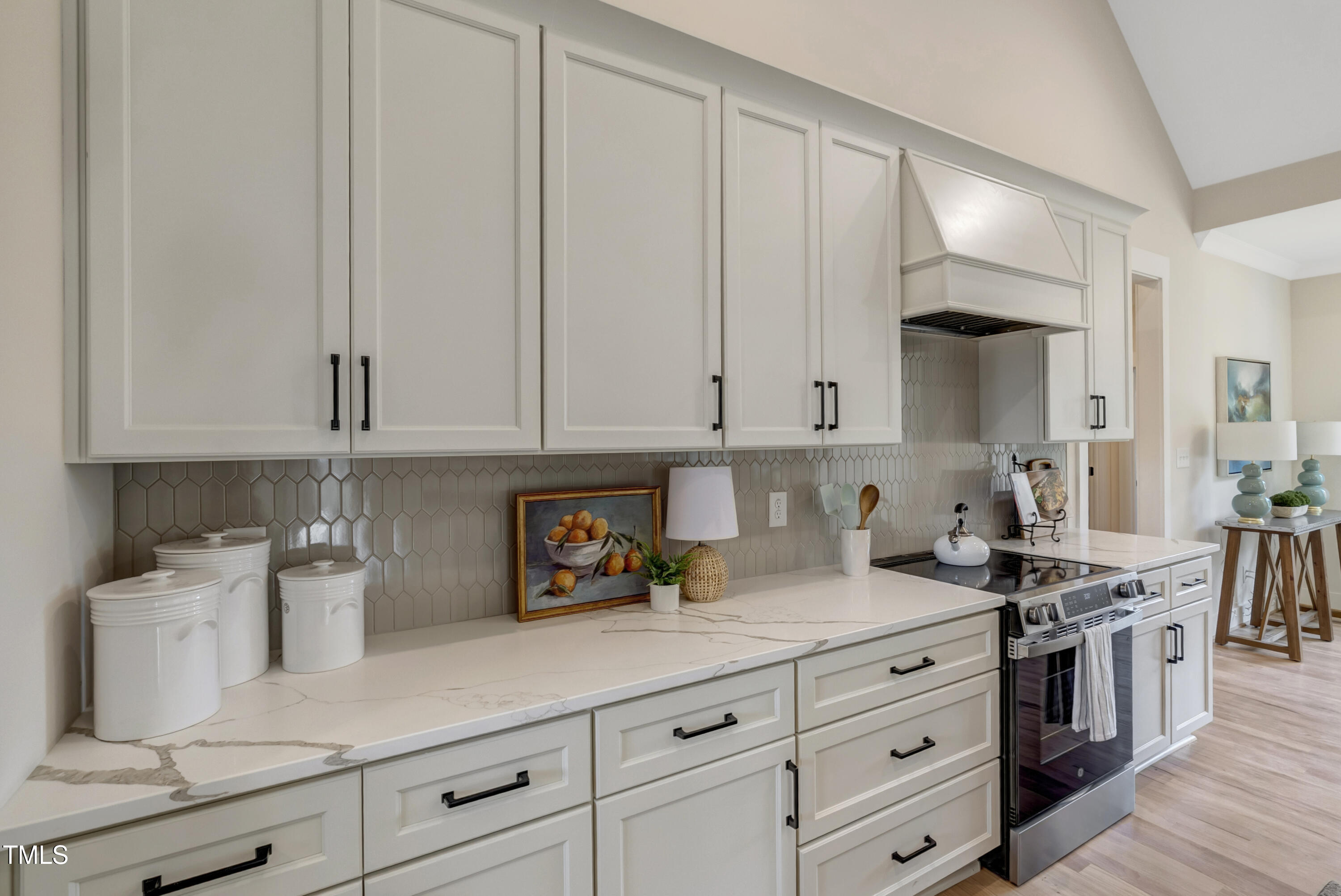 6481 Radio Tower Road Property Photo 10