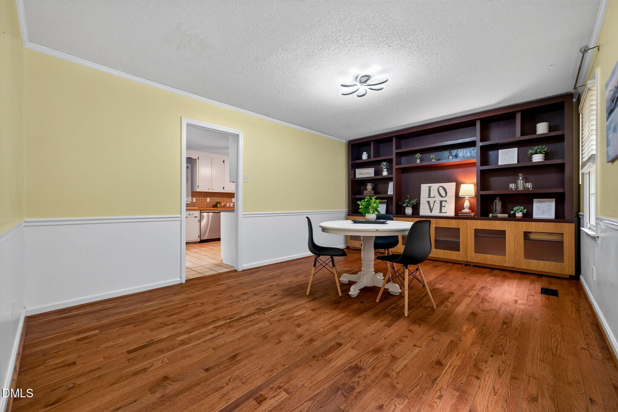 1110 Sandlewood Drive Property Photo 13