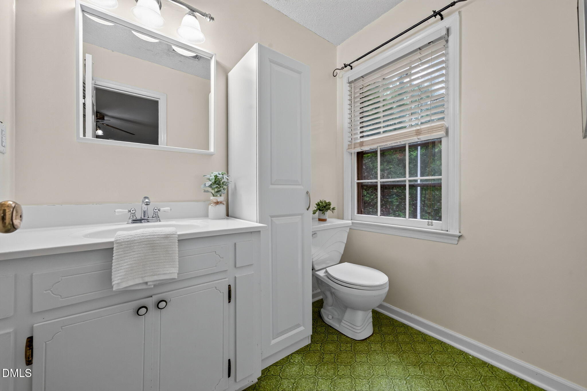1110 Sandlewood Drive Property Photo 33