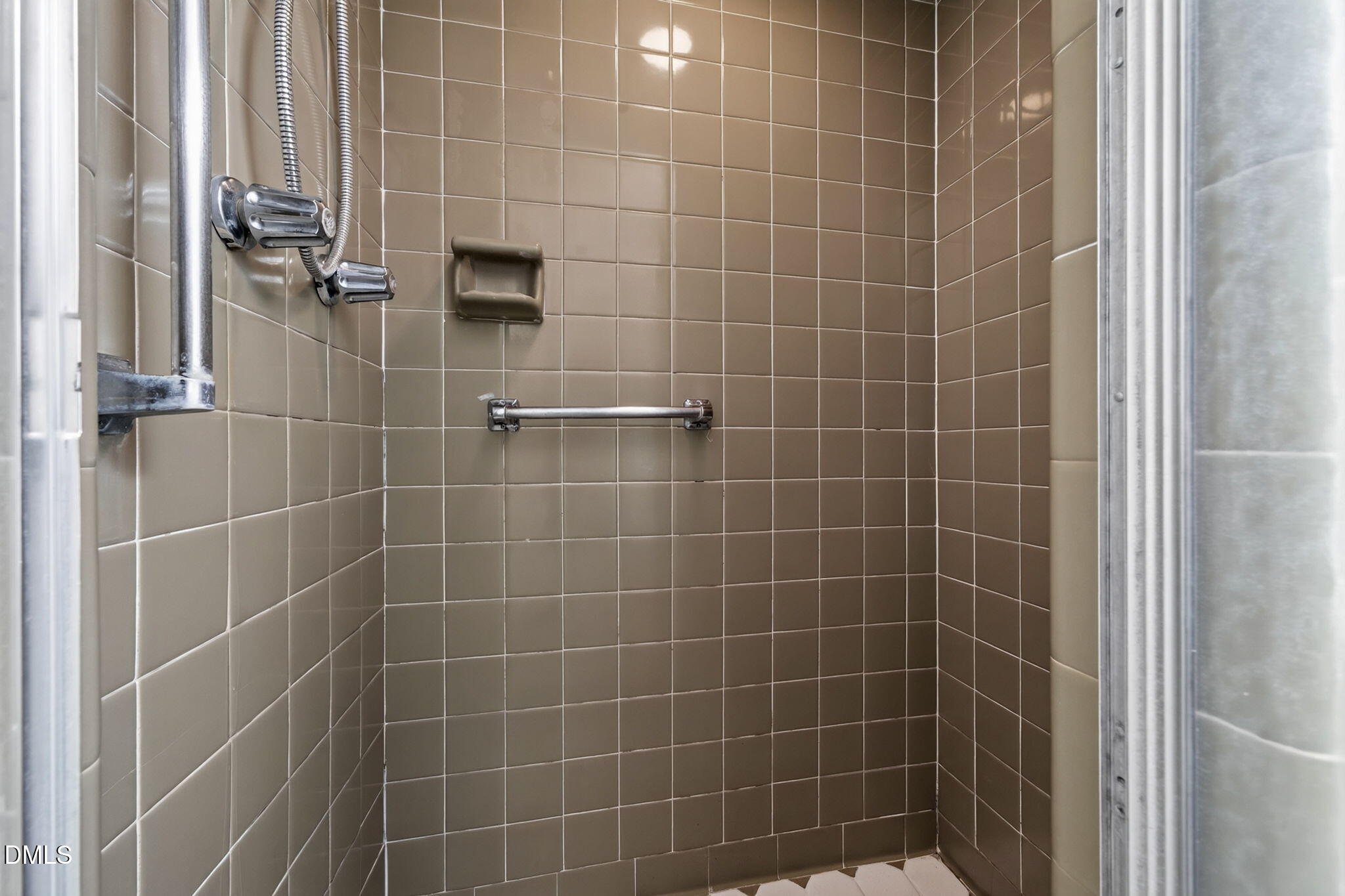1110 Sandlewood Drive Property Photo 35