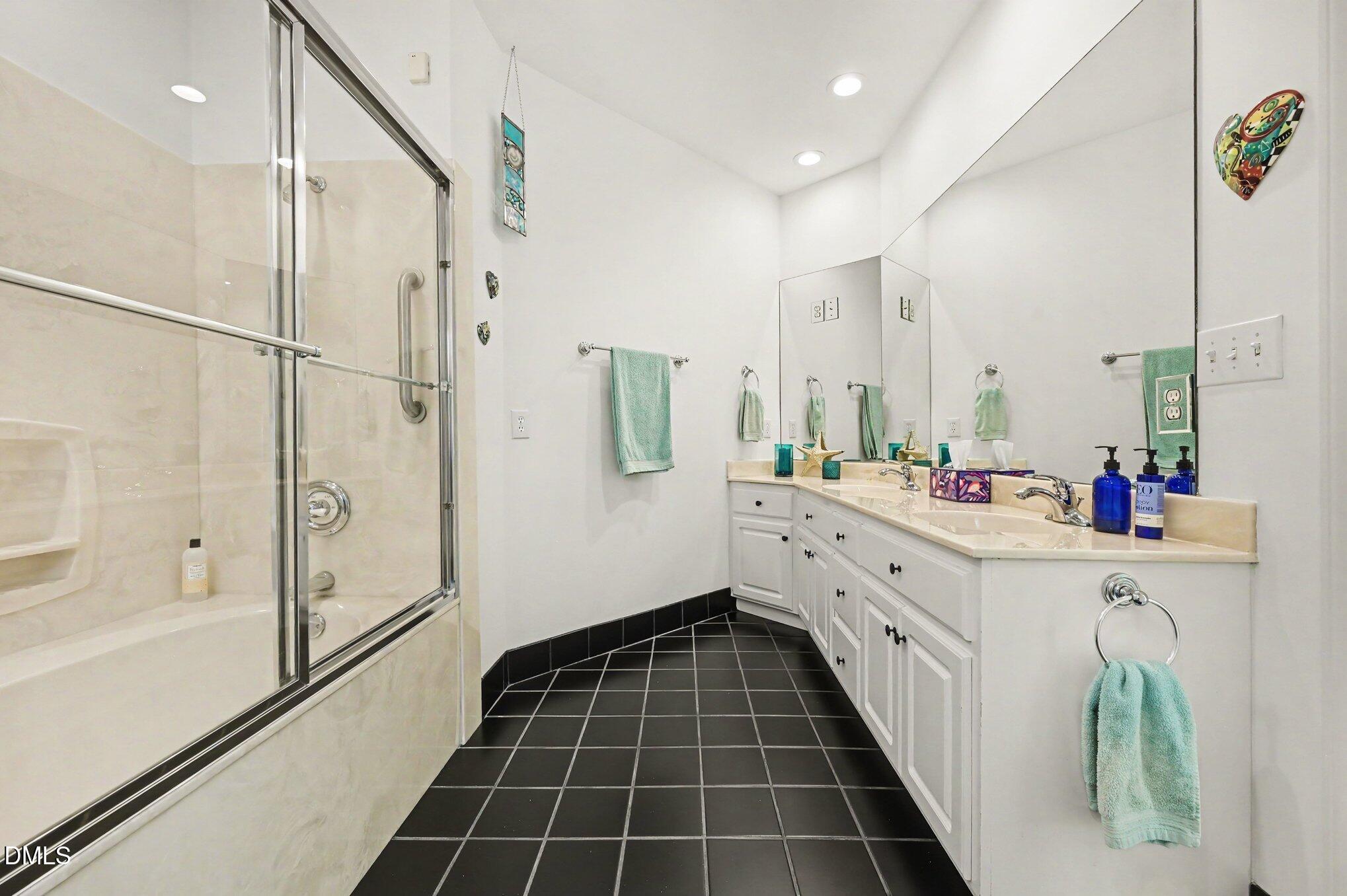 103 Villa Drive Property Photo 17