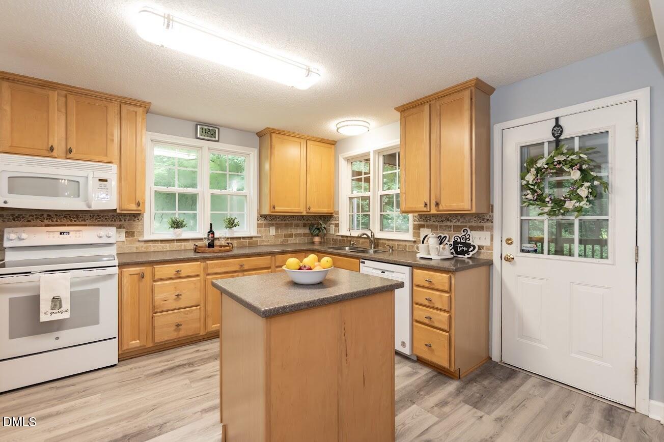 6604 Willow Chase Drive Property Photo 20