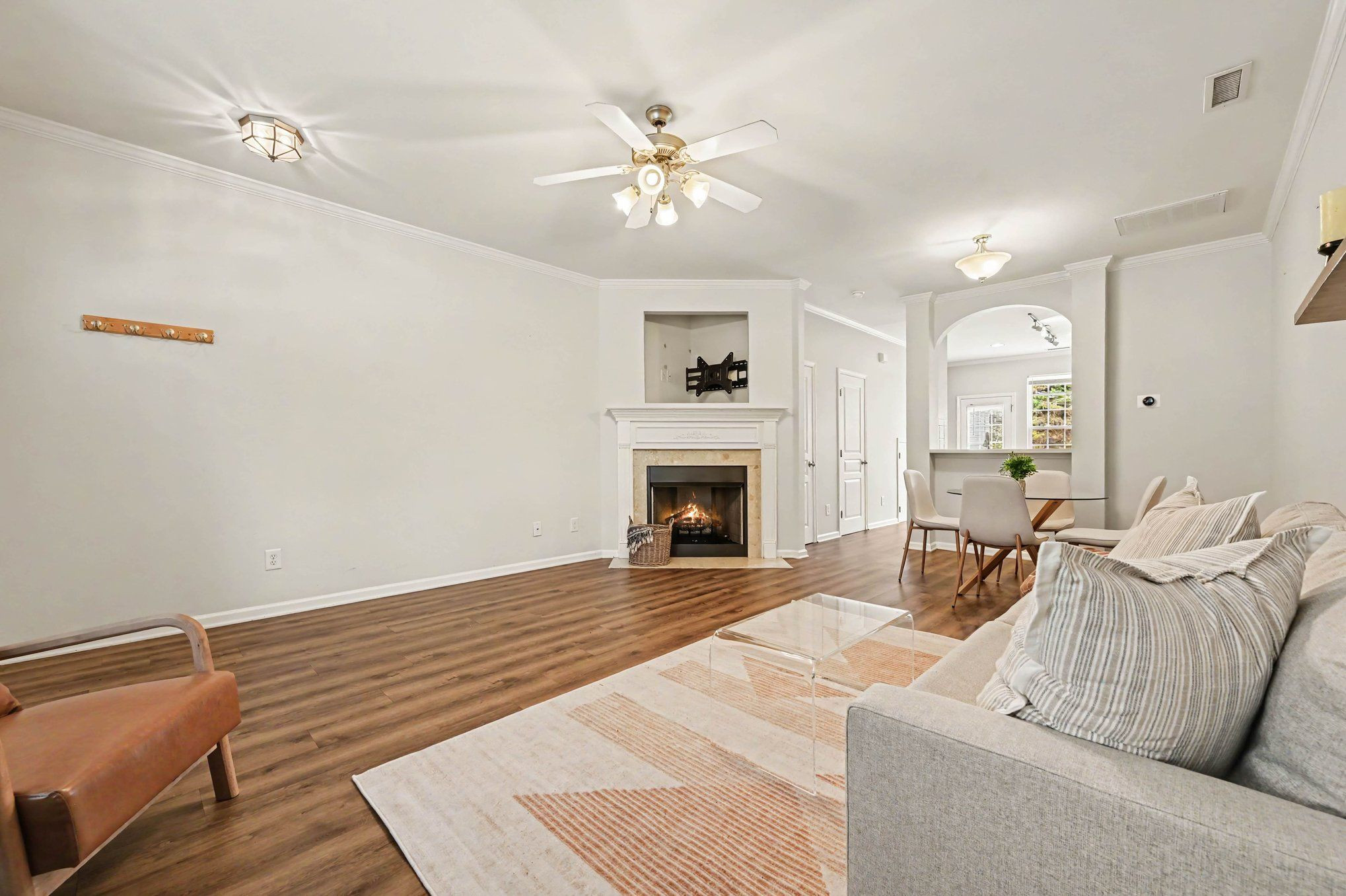 3703 Ramblewood Avenue Property Photo 4