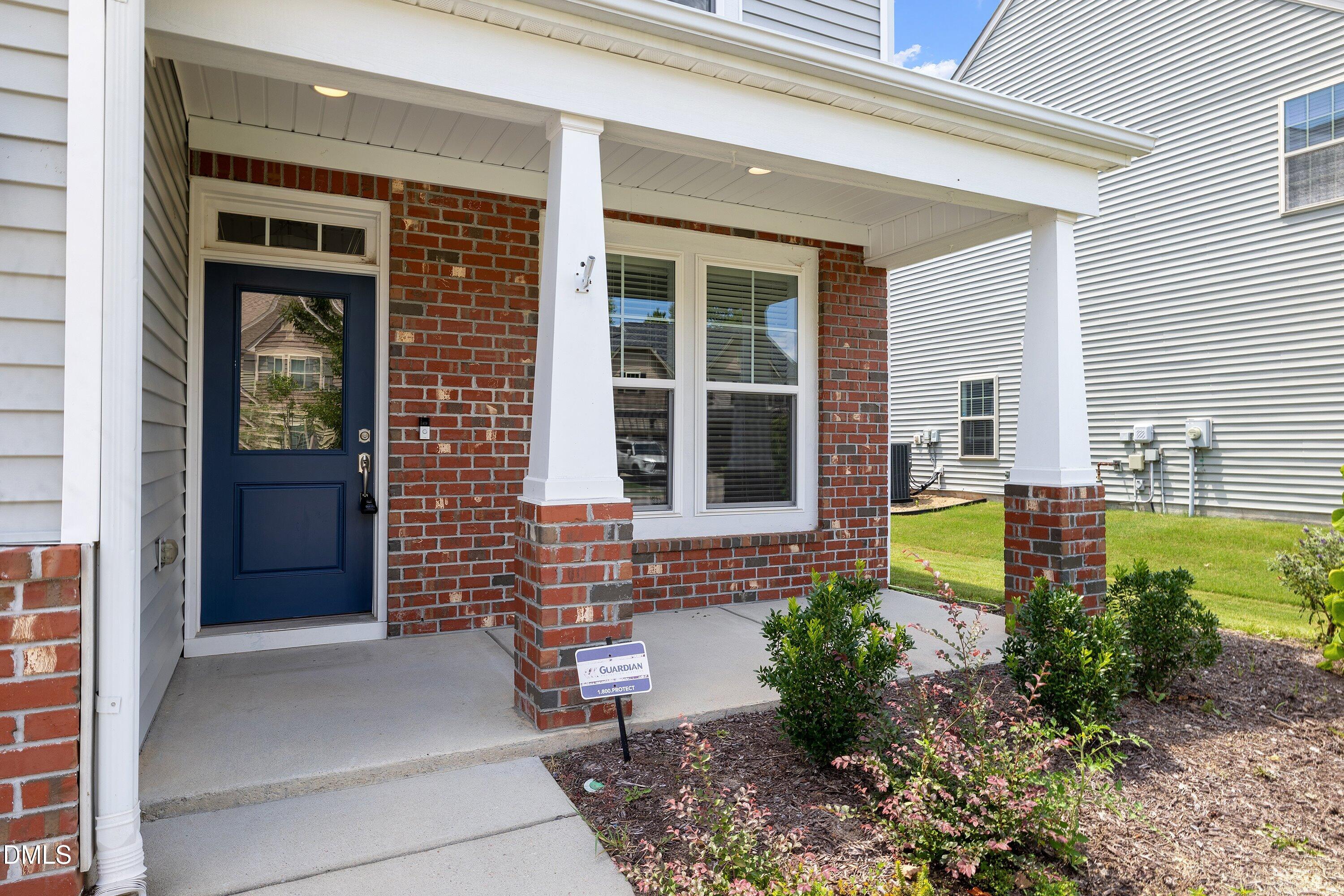 3433 Grosbeak Way Property Photo 5