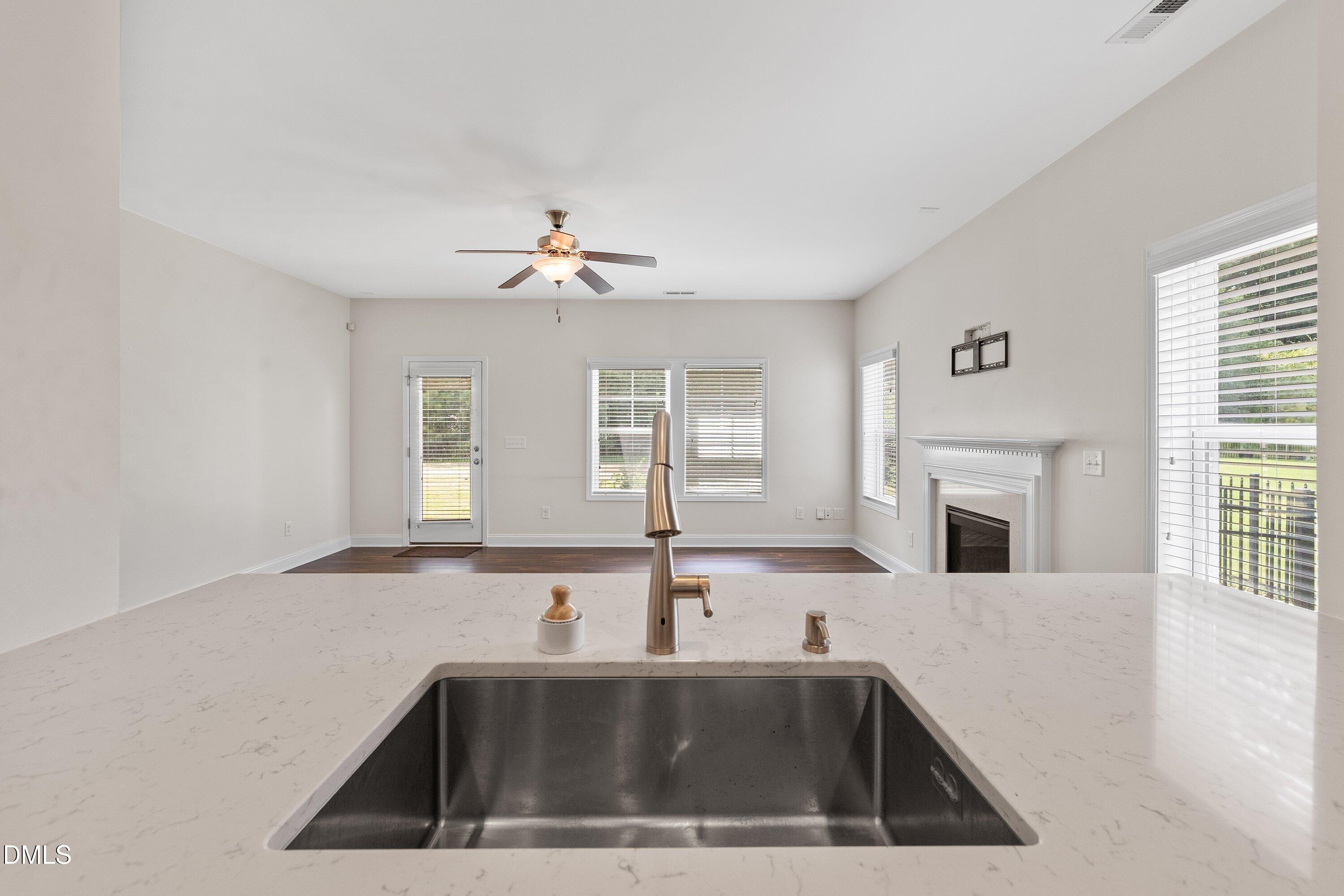 3433 Grosbeak Way Property Photo 15