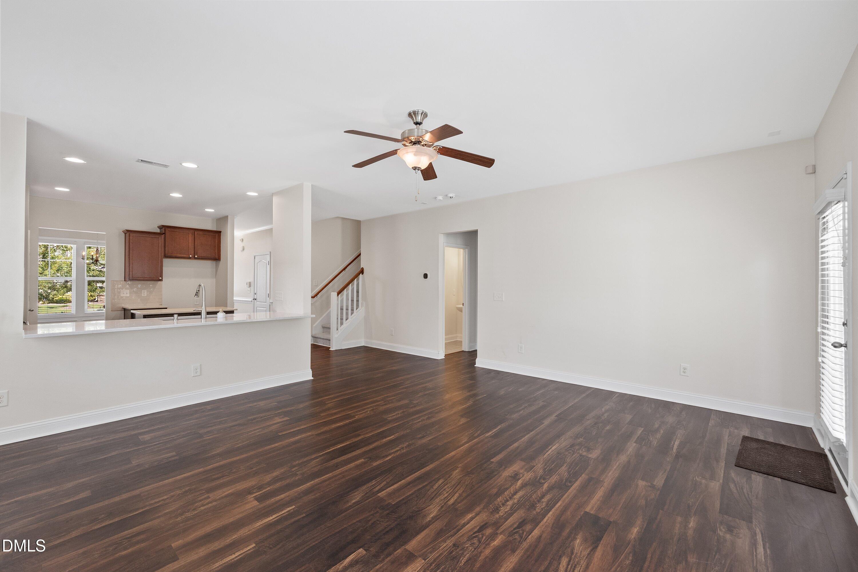3433 Grosbeak Way Property Photo 17