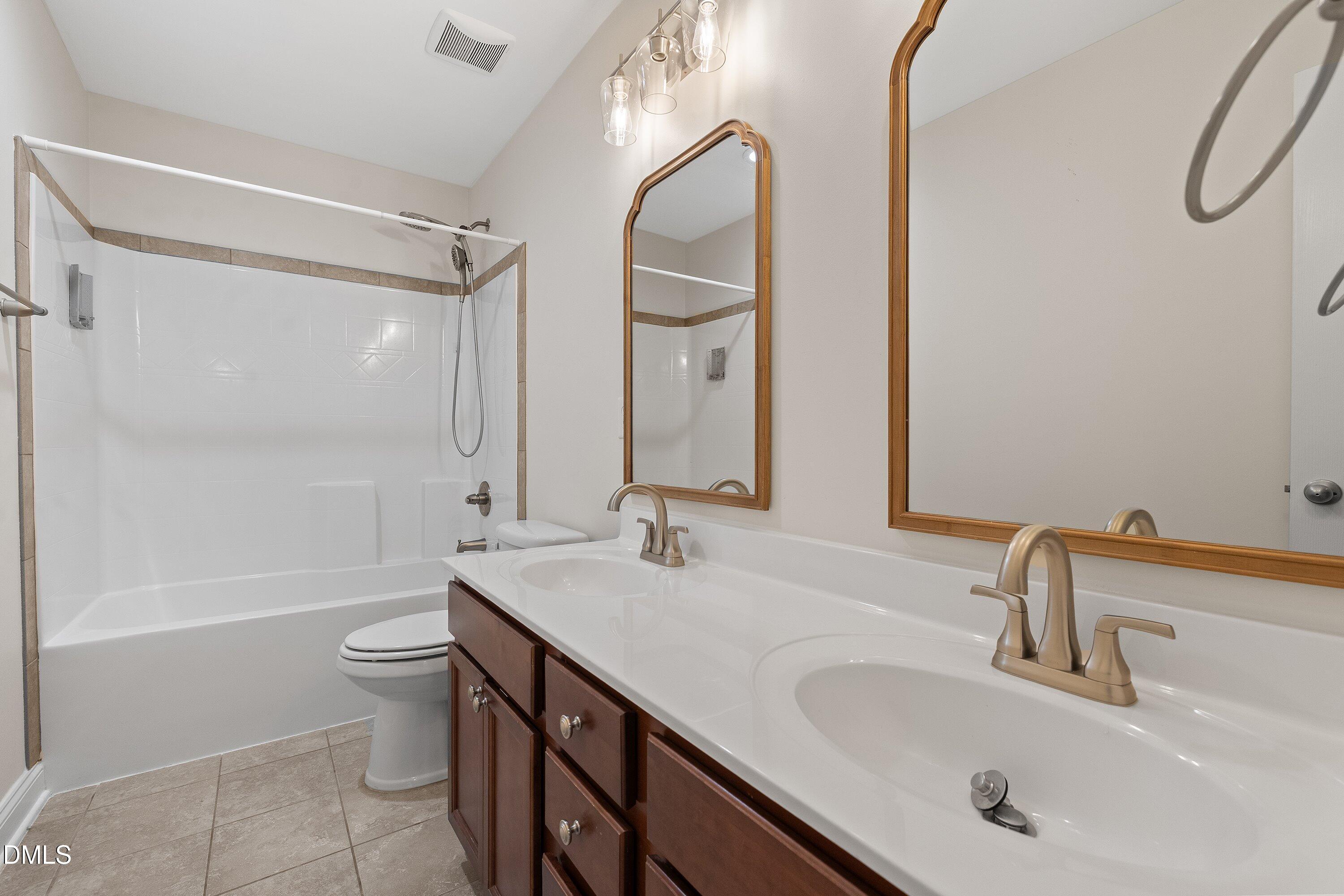 3433 Grosbeak Way Property Photo 36