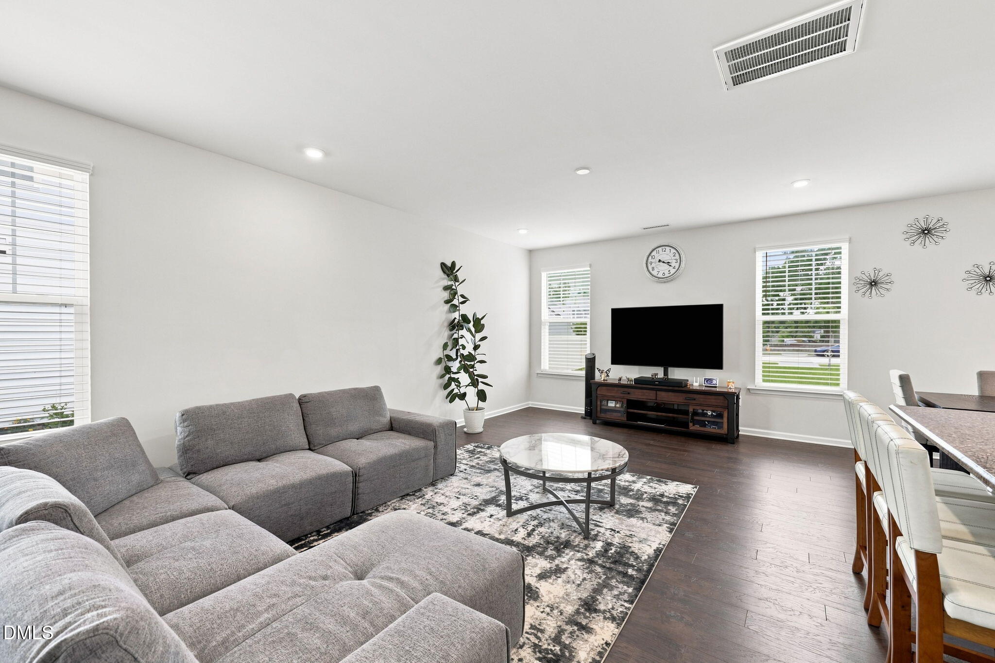 137 Dimmer Garden Lane Property Photo 7