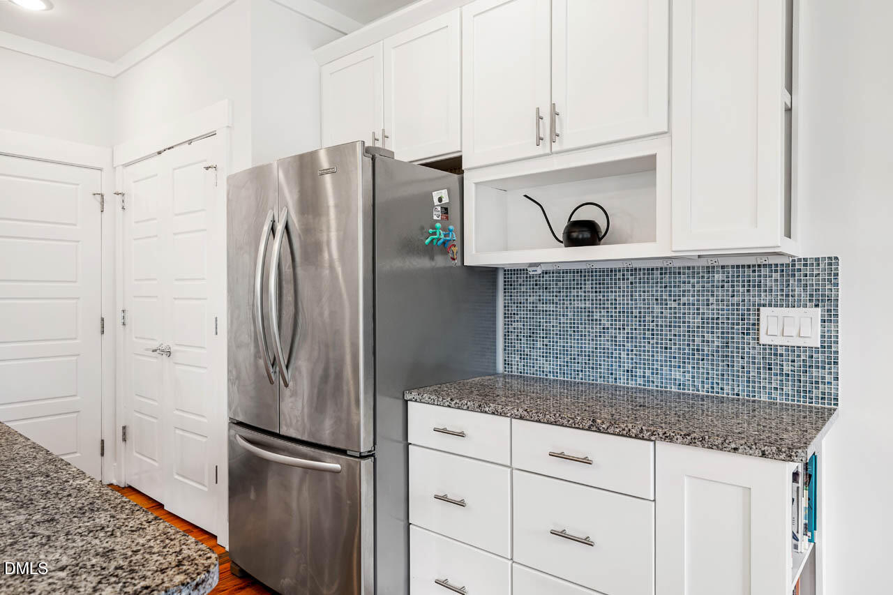 459 S Greensboro Street Property Photo 16