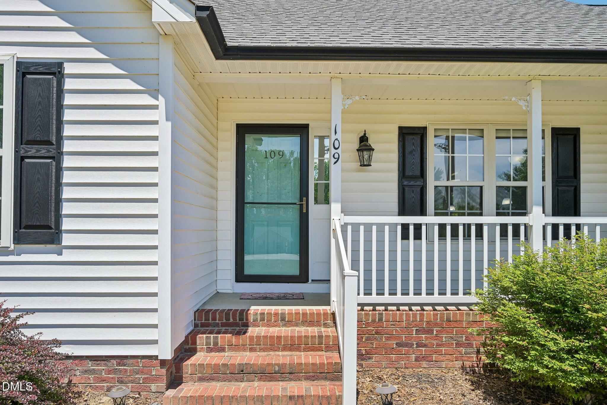 109 Big Branch Court Property Photo 3